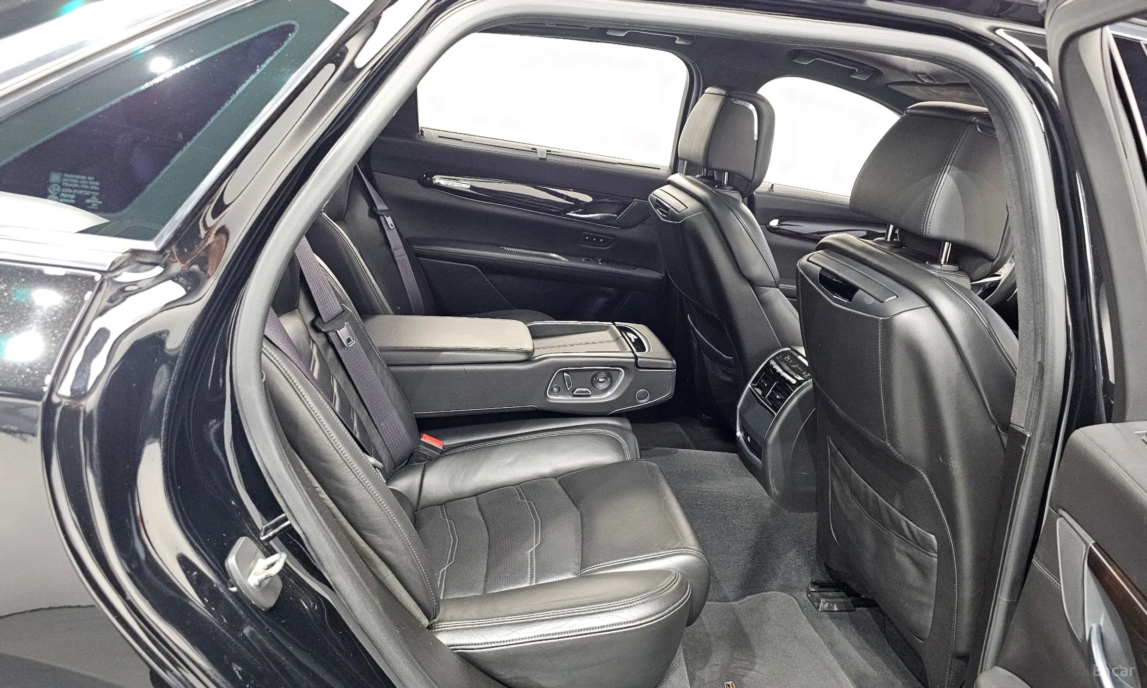Cadillac CT6 превью 11