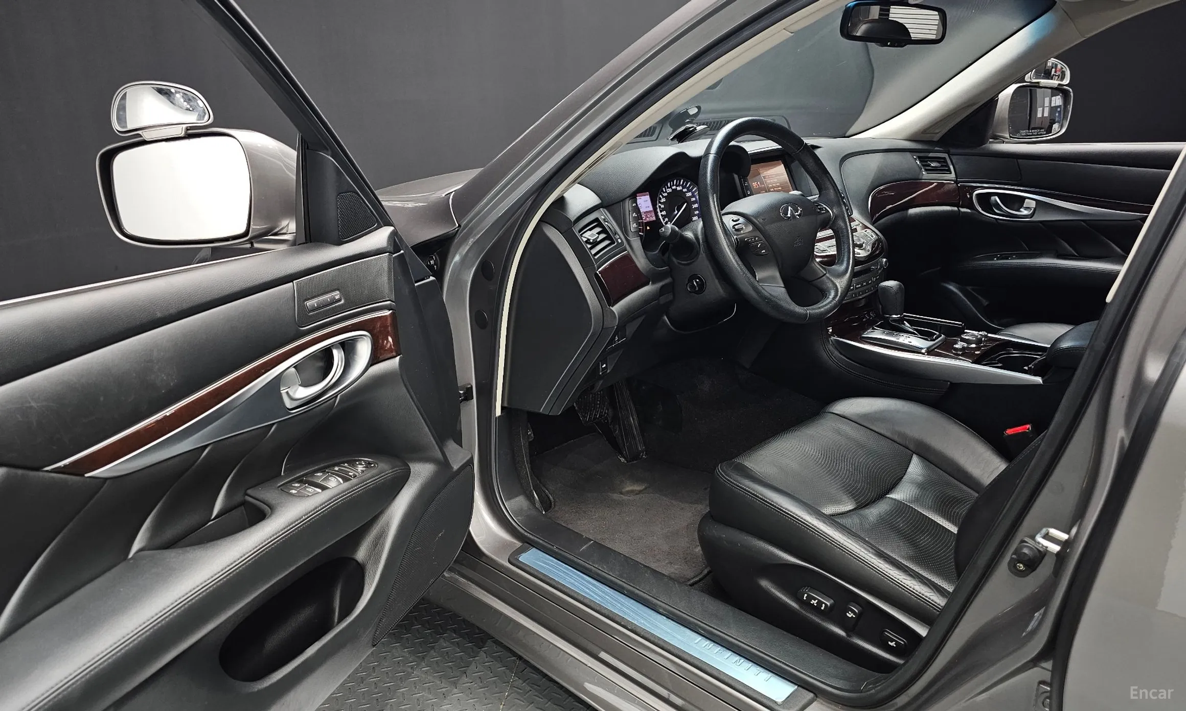 Infiniti M37 превью 11