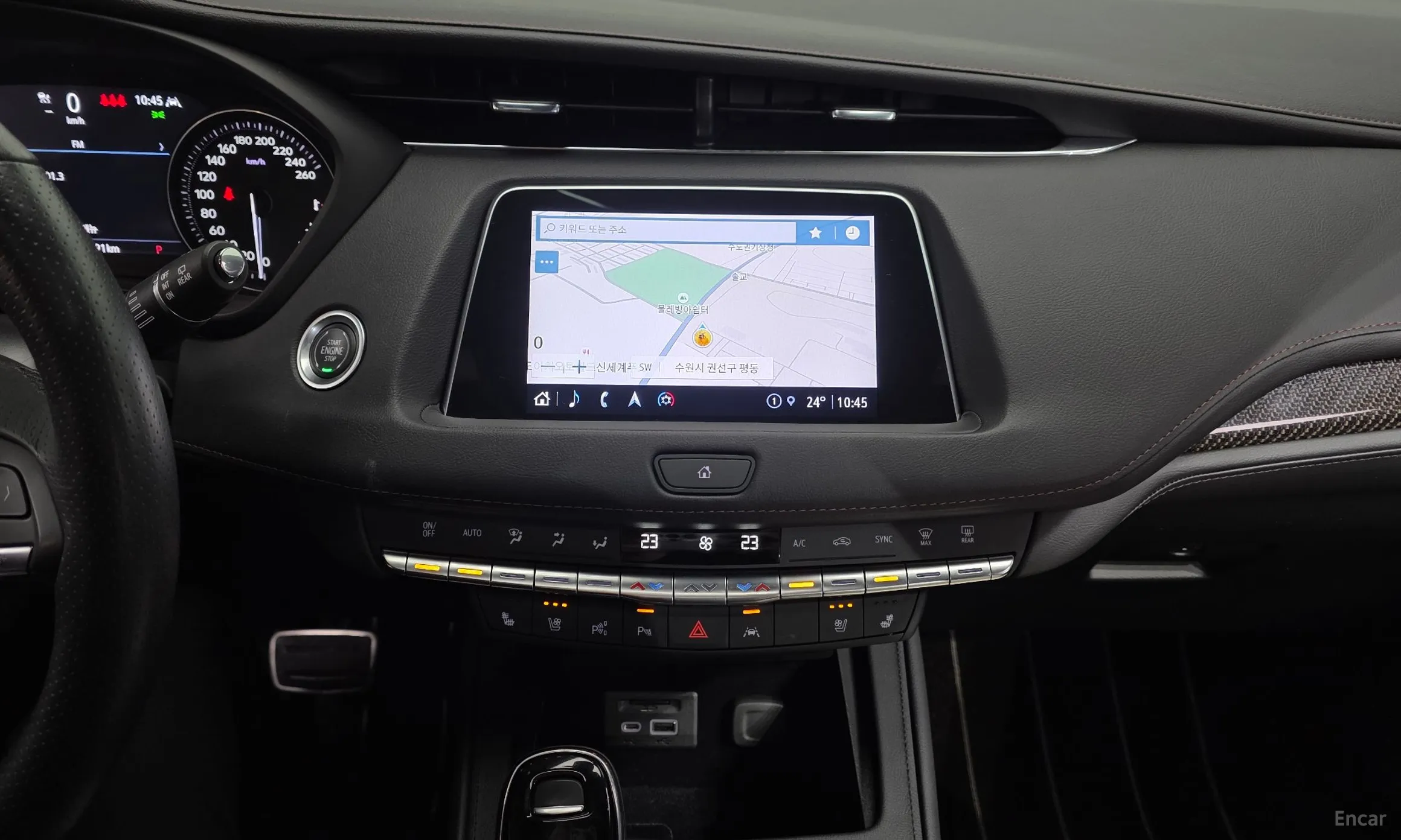 Cadillac XT4 превью 14