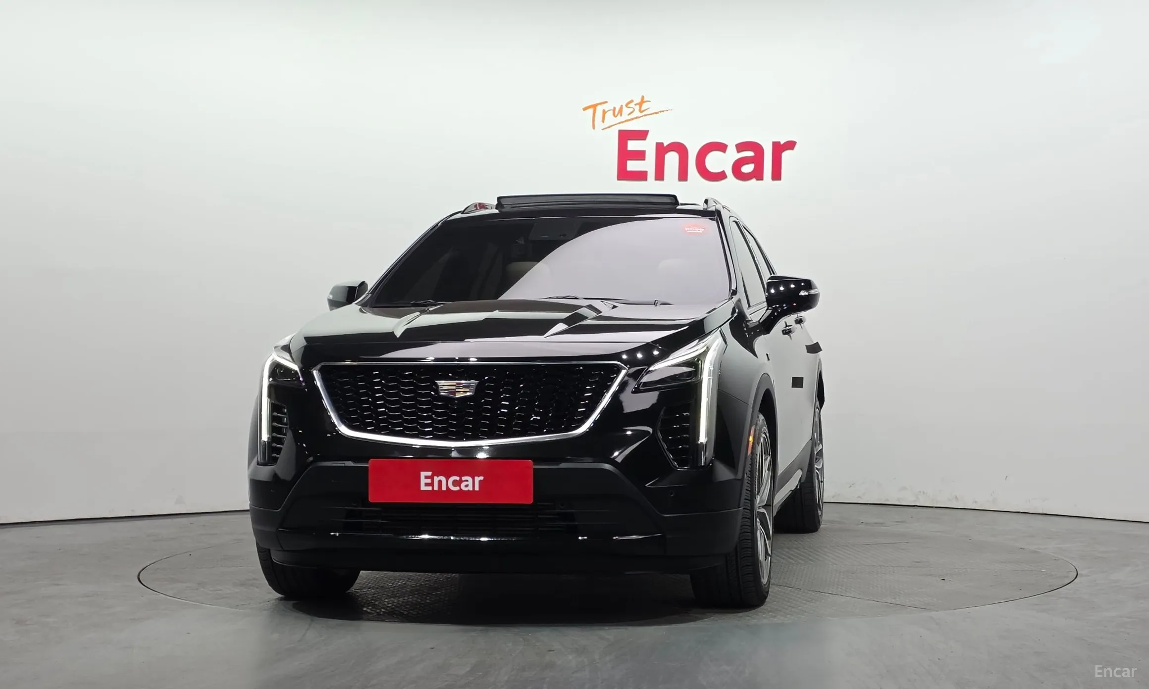 Cadillac XT4 превью 3