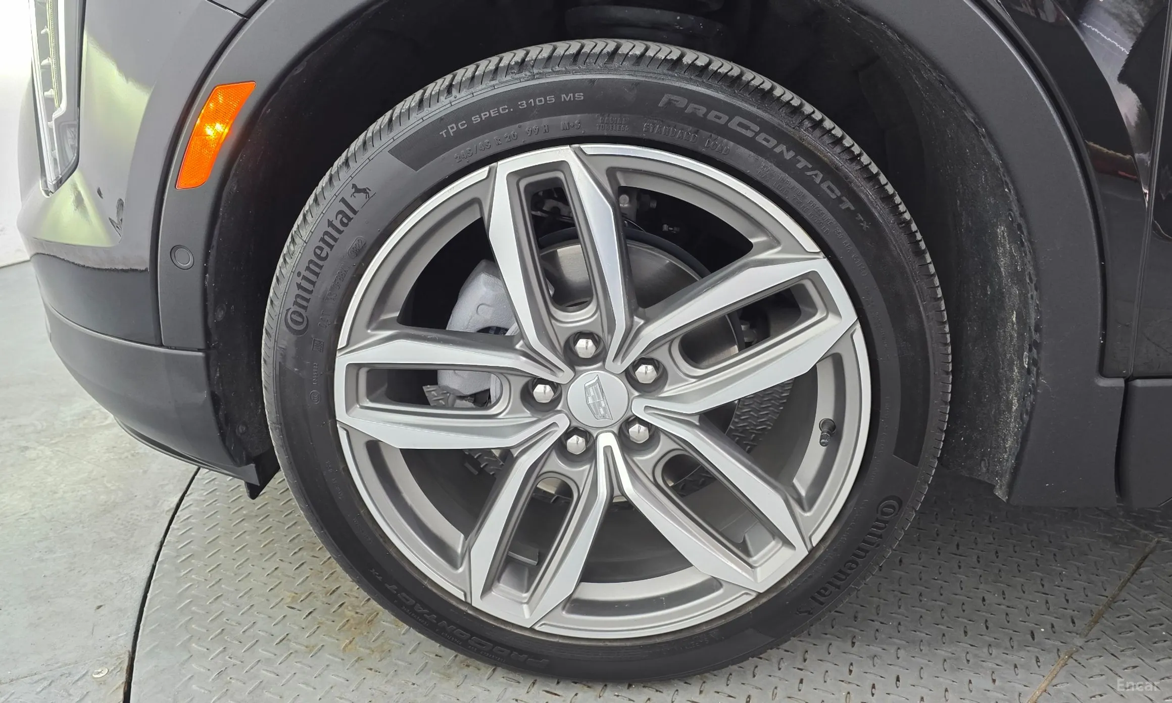 Cadillac XT4 превью 5