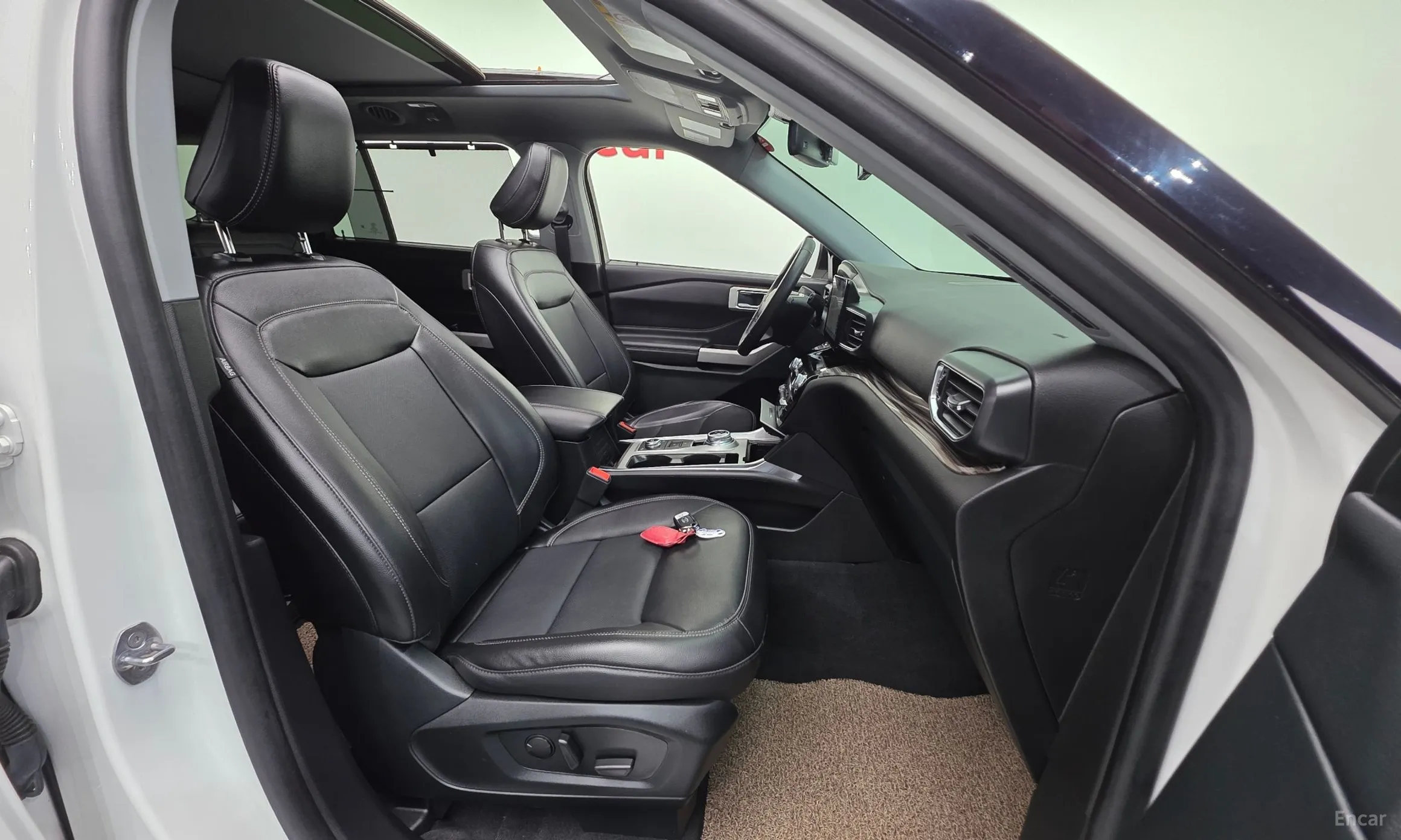 Ford Explorer 6th Generation превью 10