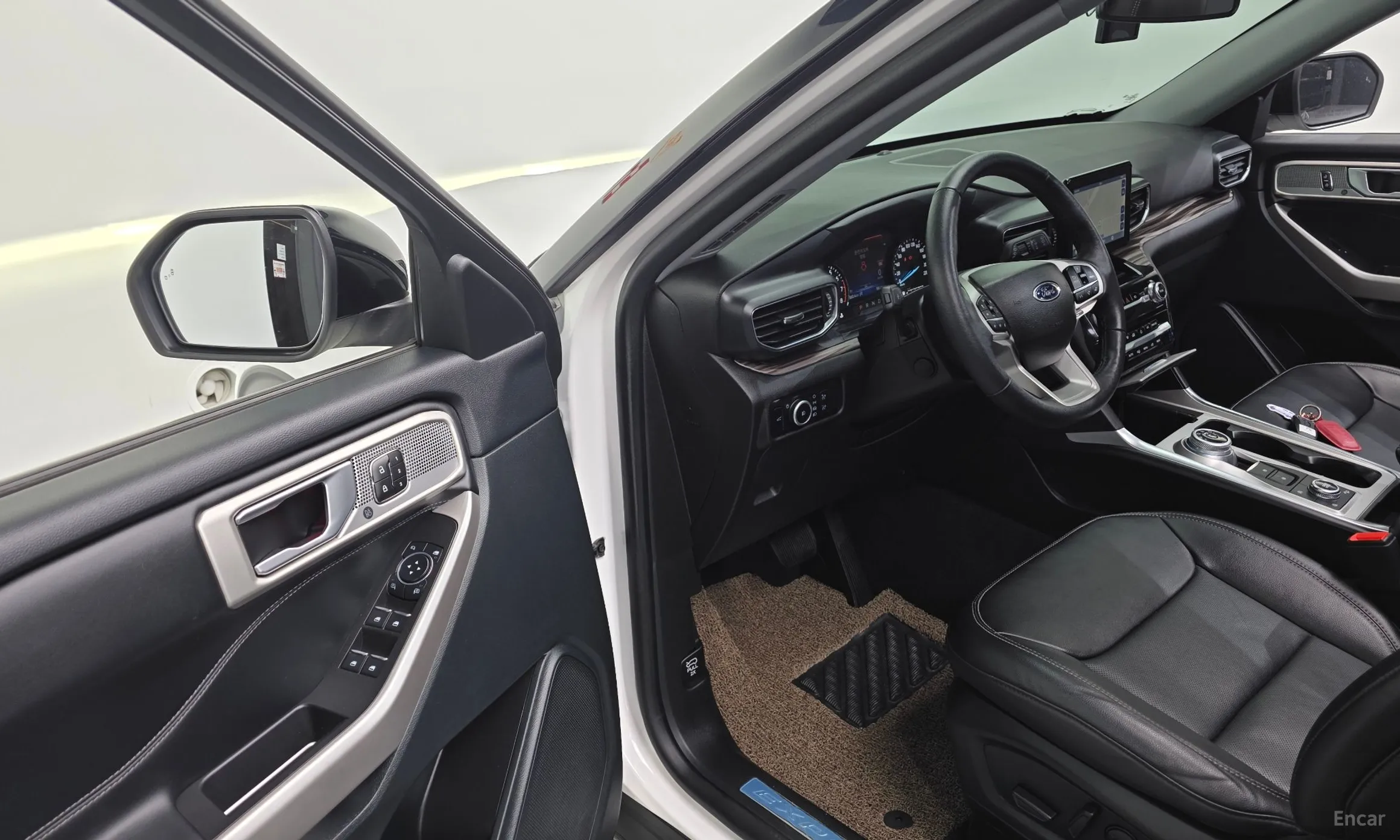 Ford Explorer 6th Generation превью 12