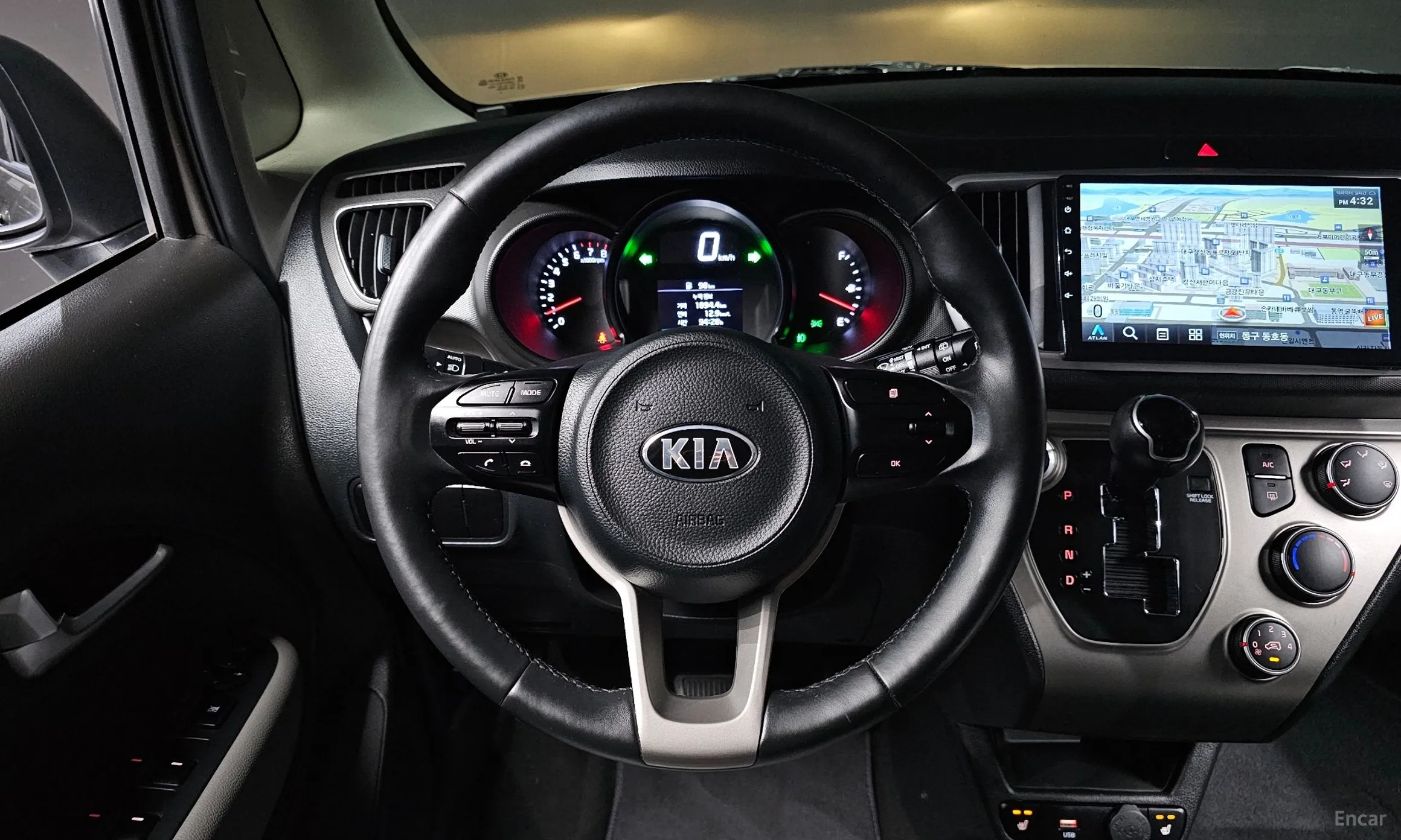 Kia Ray превью 13