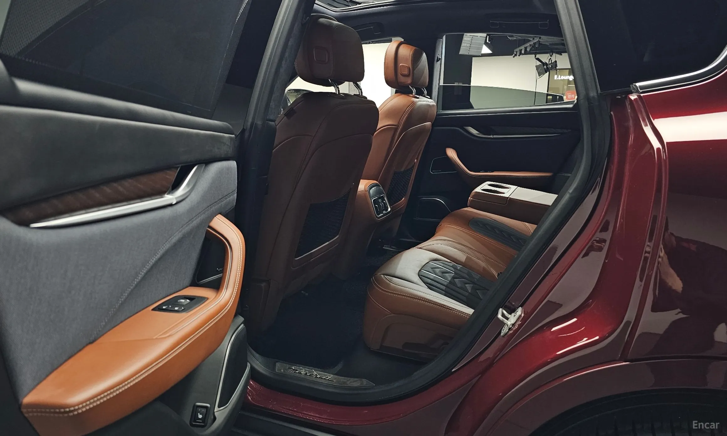 Maserati Levante превью 11