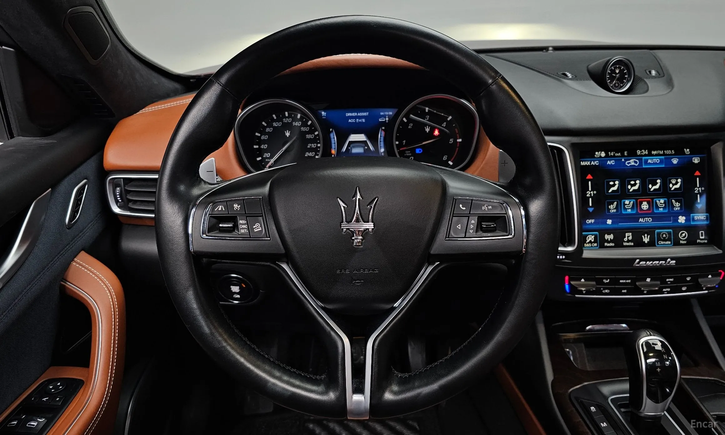 Maserati Levante превью 12