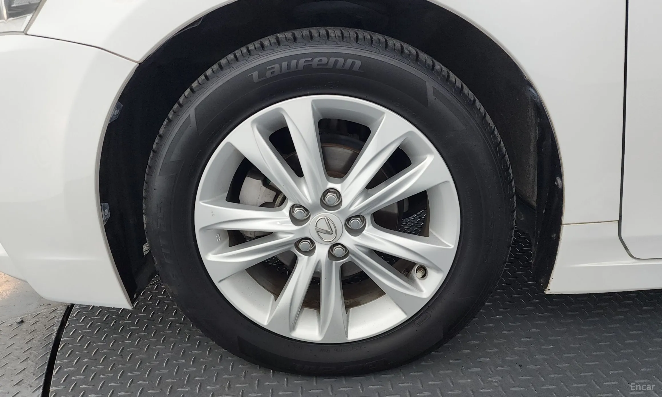 Lexus CT200h превью 5