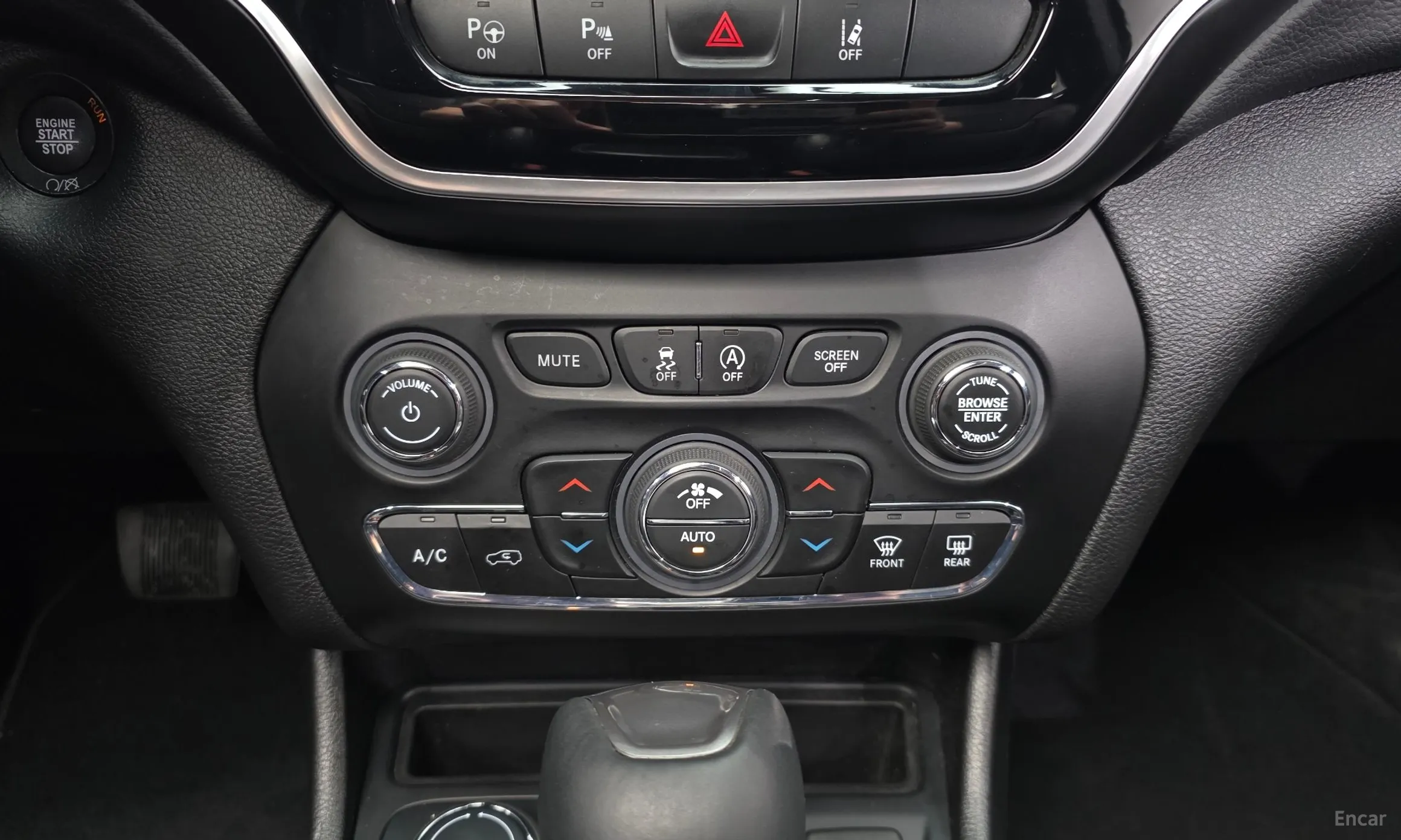 Jeep Cherokee (KL) превью 18