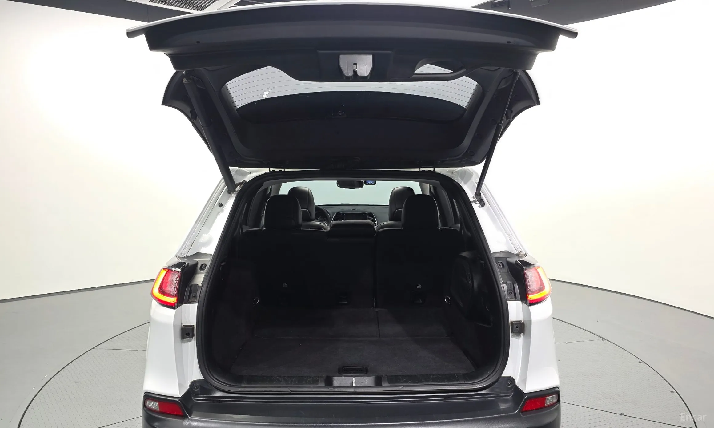 Jeep Cherokee (KL) превью 20