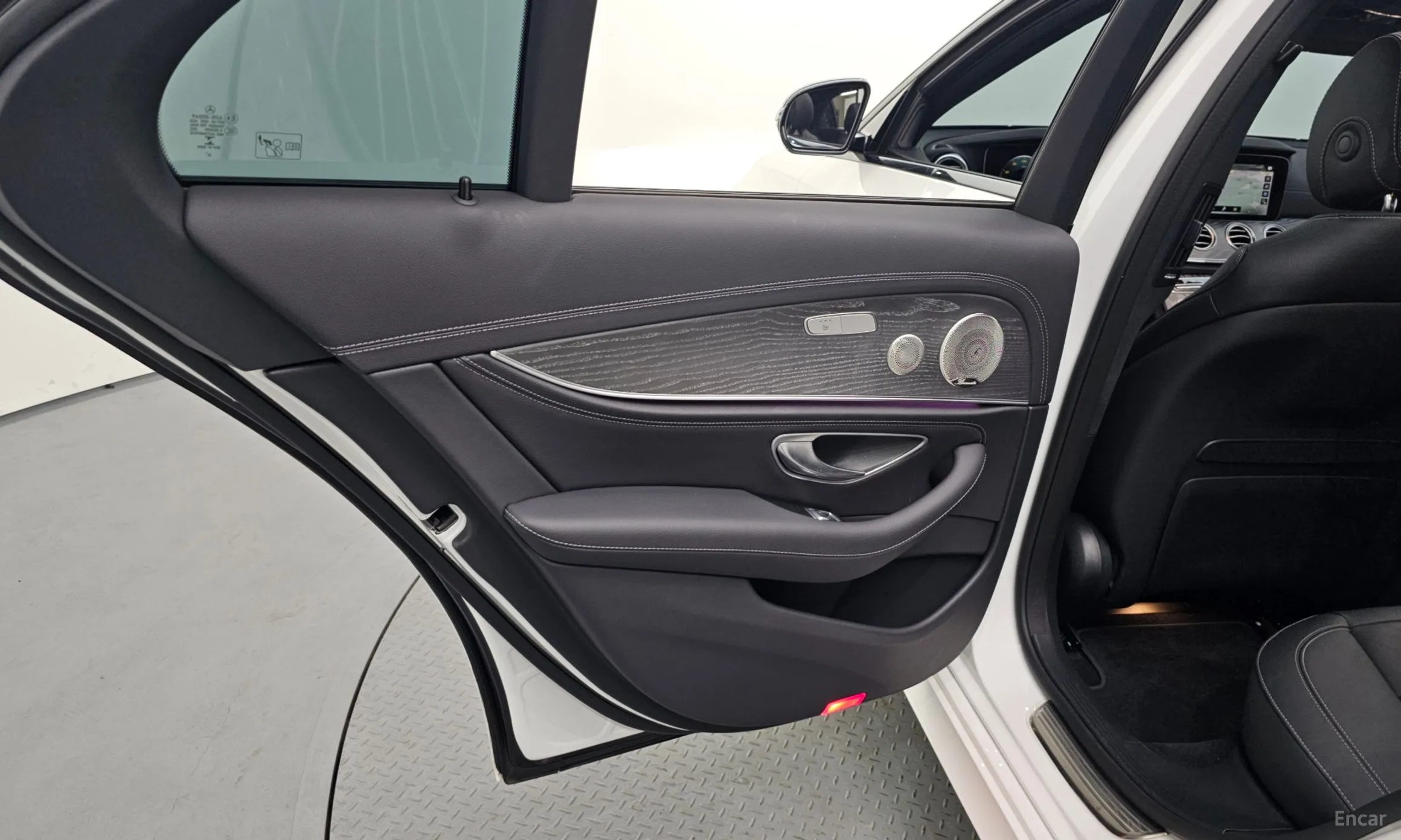Mercedes Benz E-Class W213 превью 10