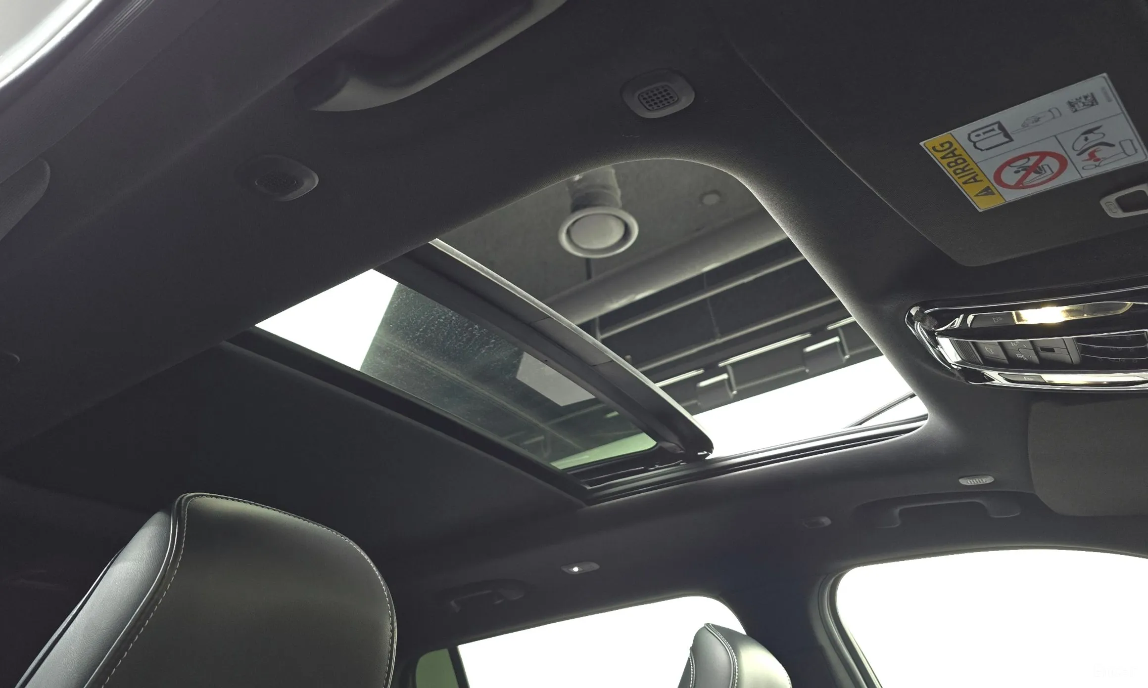 Jeep Grand Cherokee (WL) превью 18
