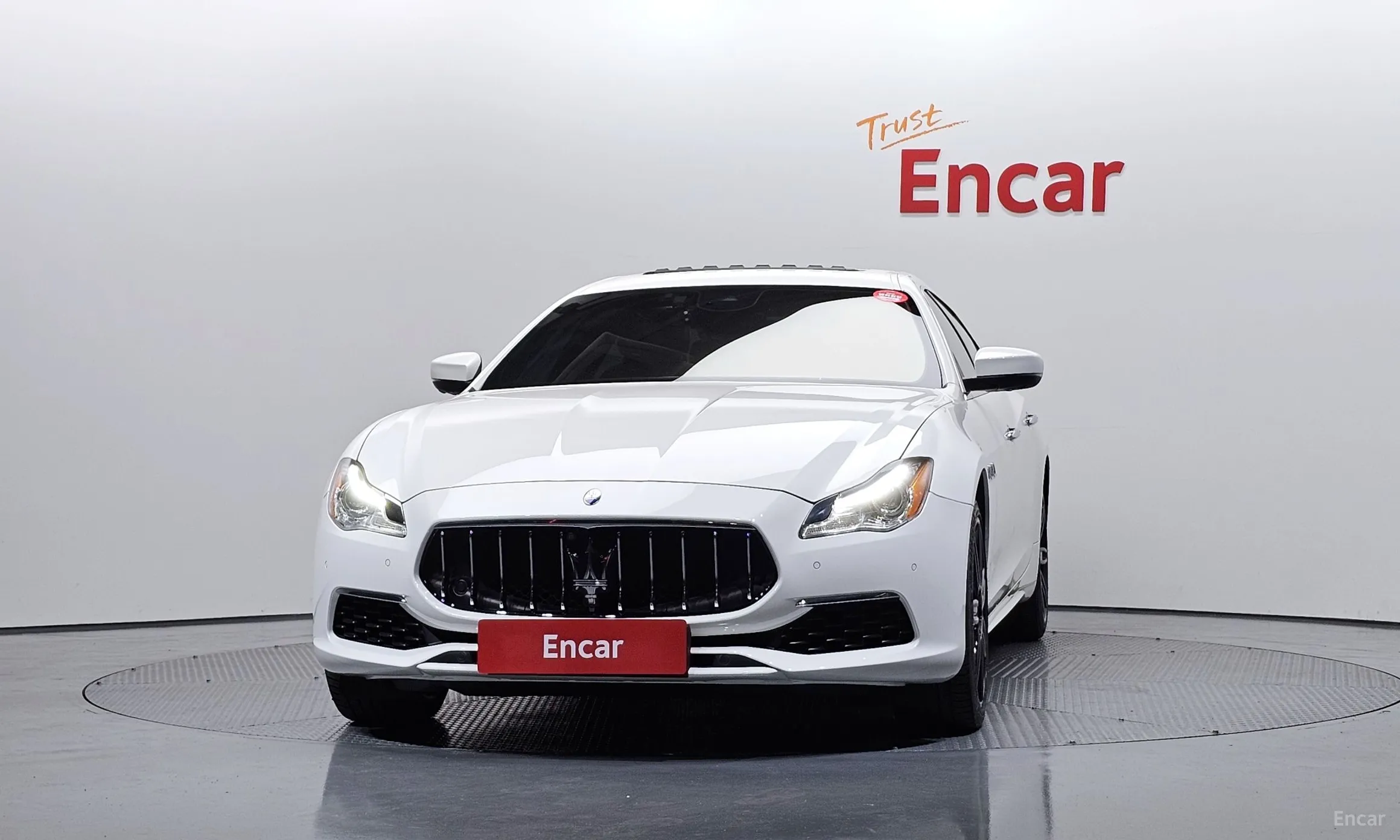 Maserati Quattroporte превью 3