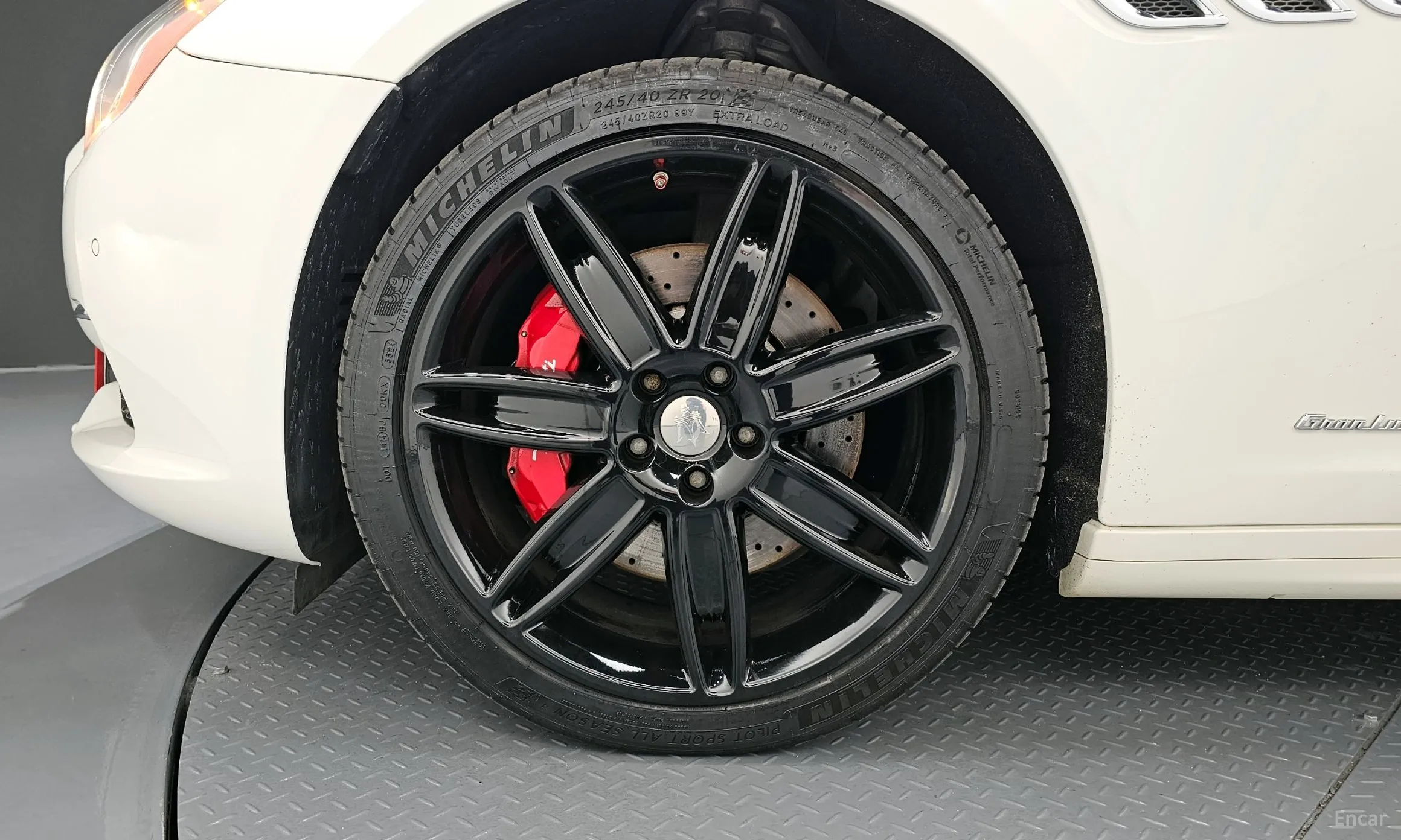 Maserati Quattroporte превью 5