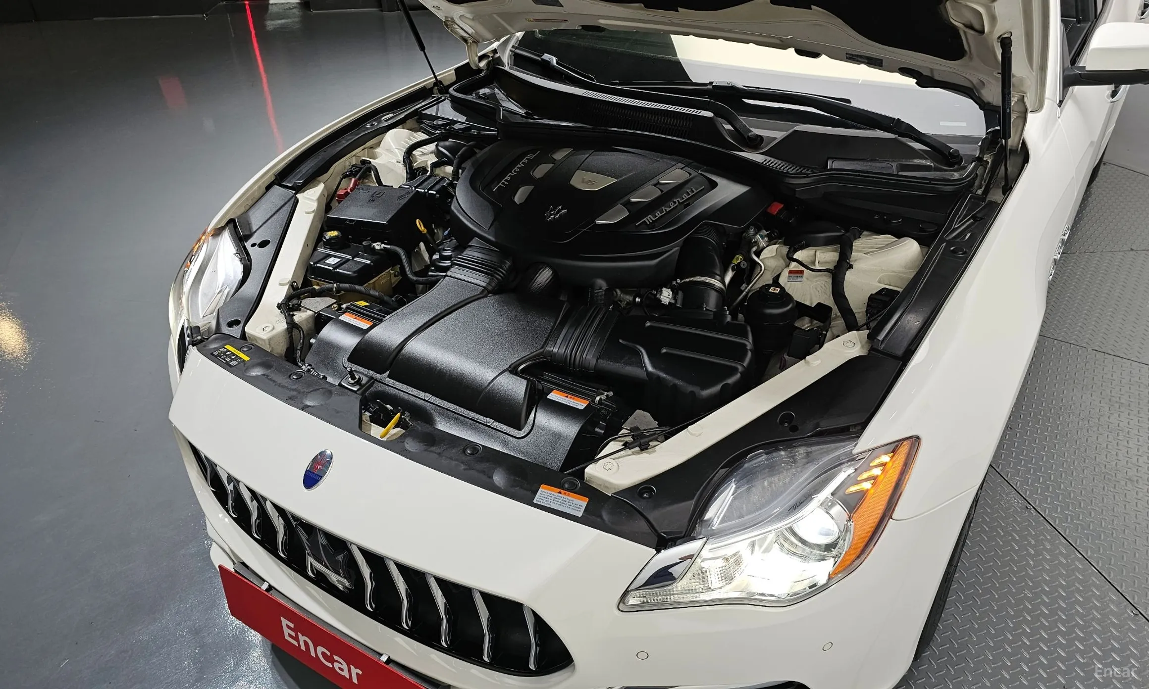 Maserati Quattroporte превью 6