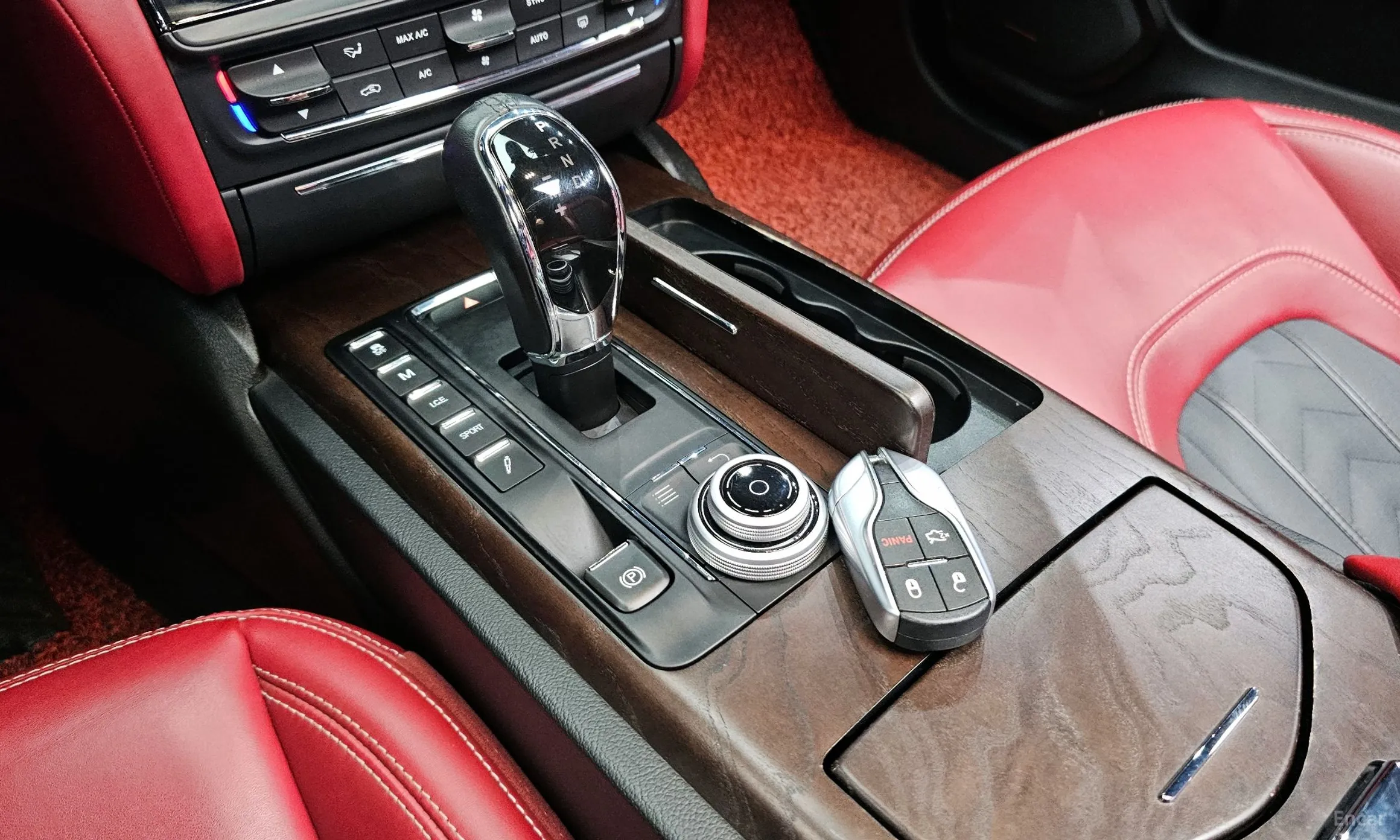 Maserati Quattroporte превью 9