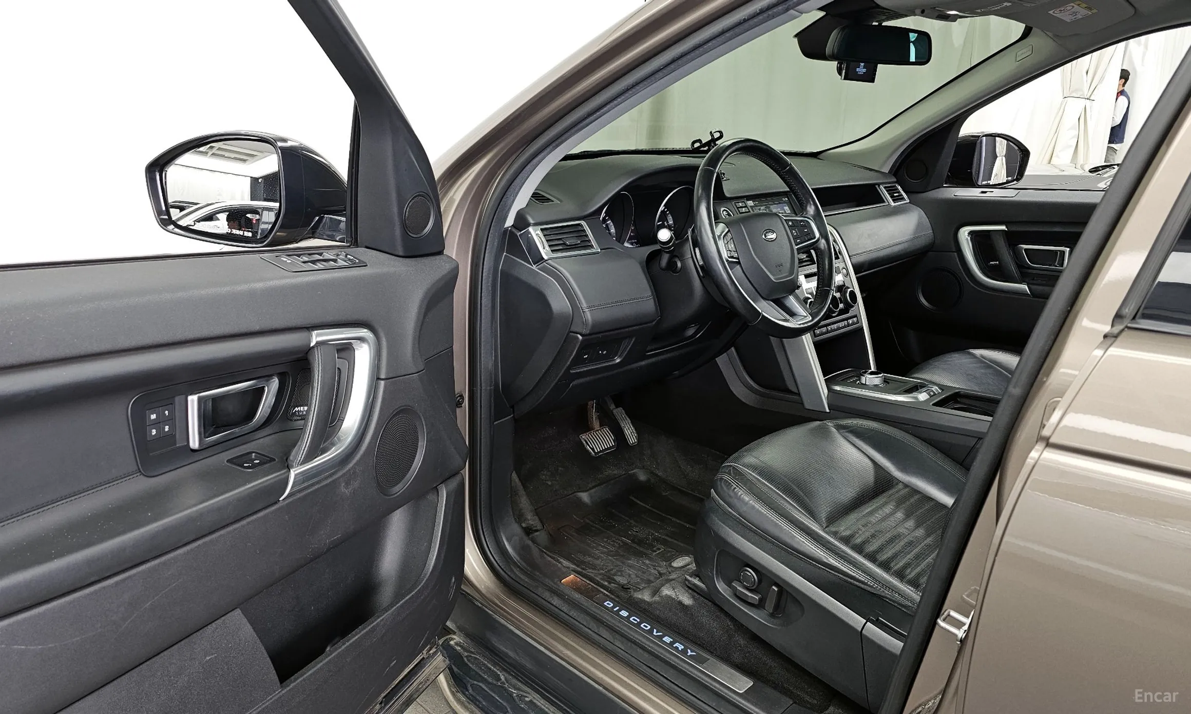 Land Rover Discovery Sports превью 10
