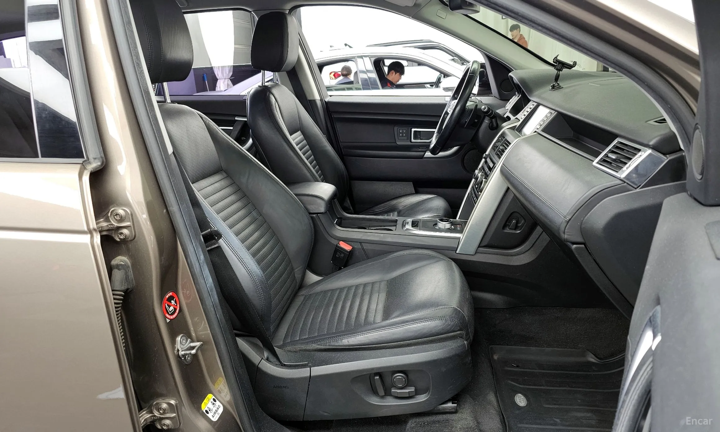 Land Rover Discovery Sports превью 12