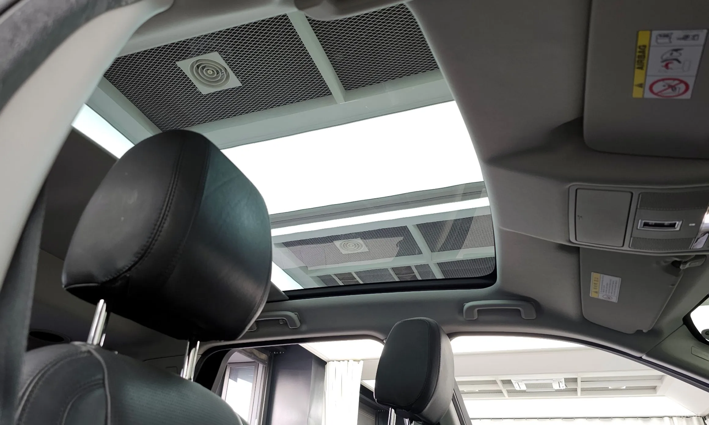 Land Rover Discovery Sports превью 17