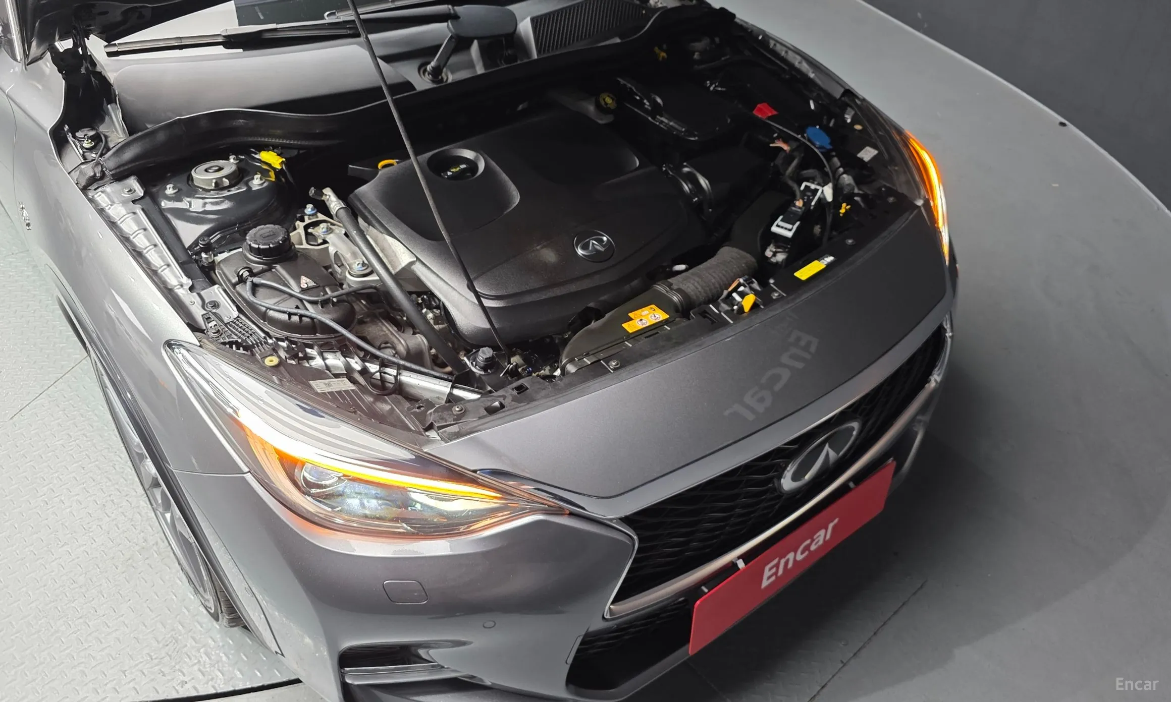 Infiniti Q30 превью 6