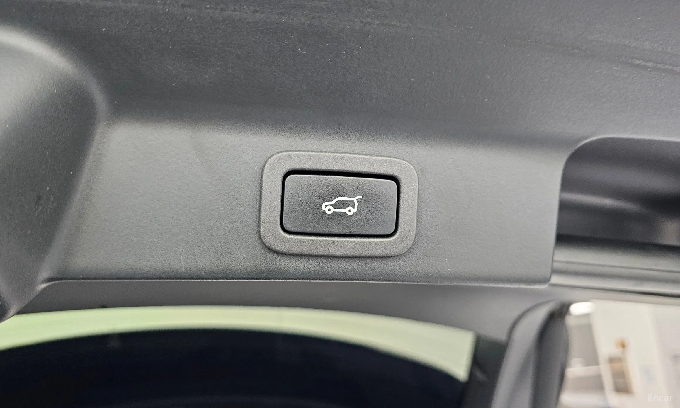 Jaguar F-PACE превью 20