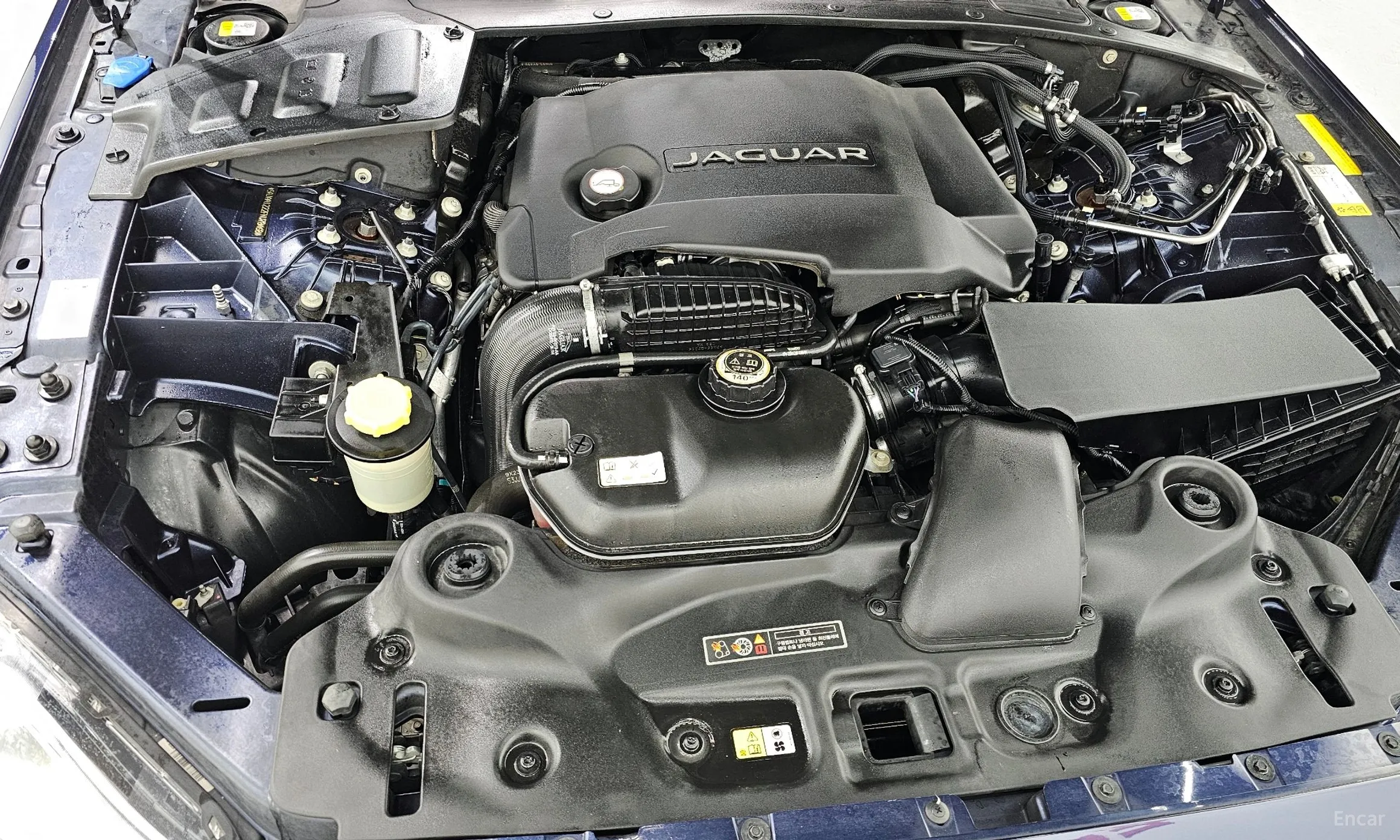 Jaguar All New XJ превью 6