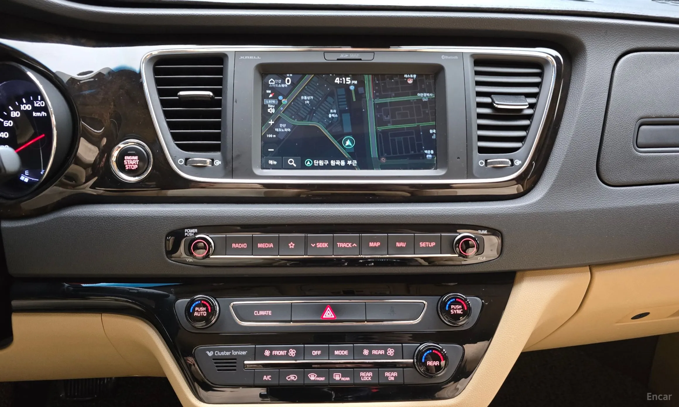 Kia Carnival превью 15
