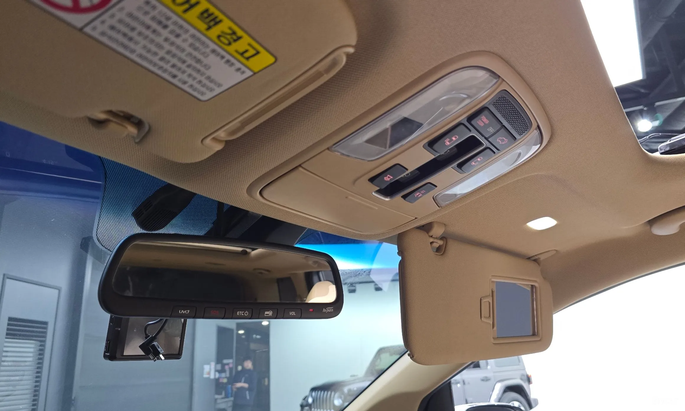 Kia Carnival превью 17