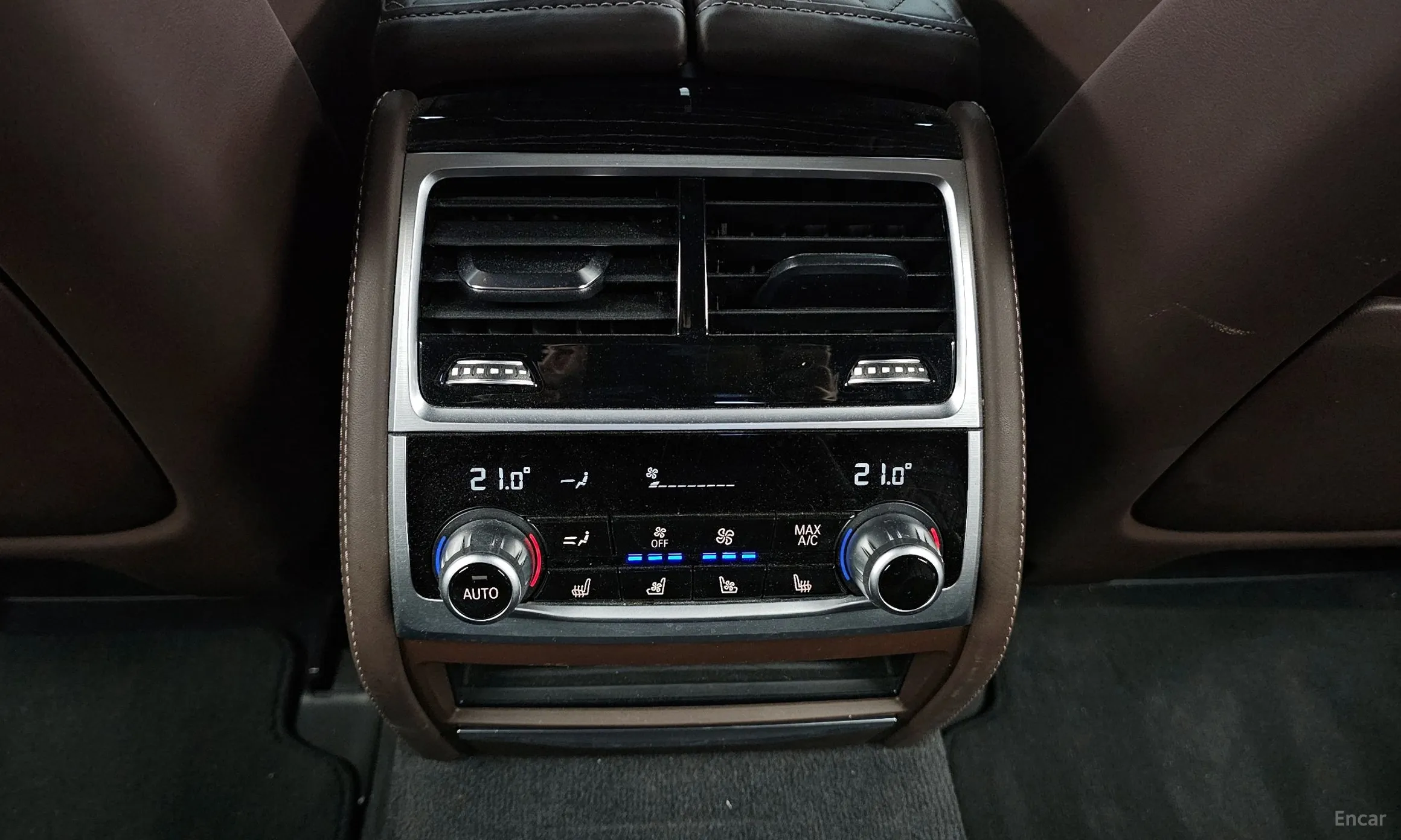 BMW 7 Series (G11) превью 18