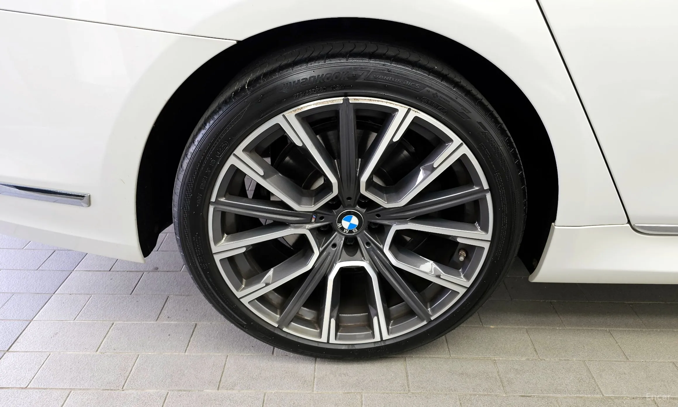 BMW 7 Series (G11) превью 5
