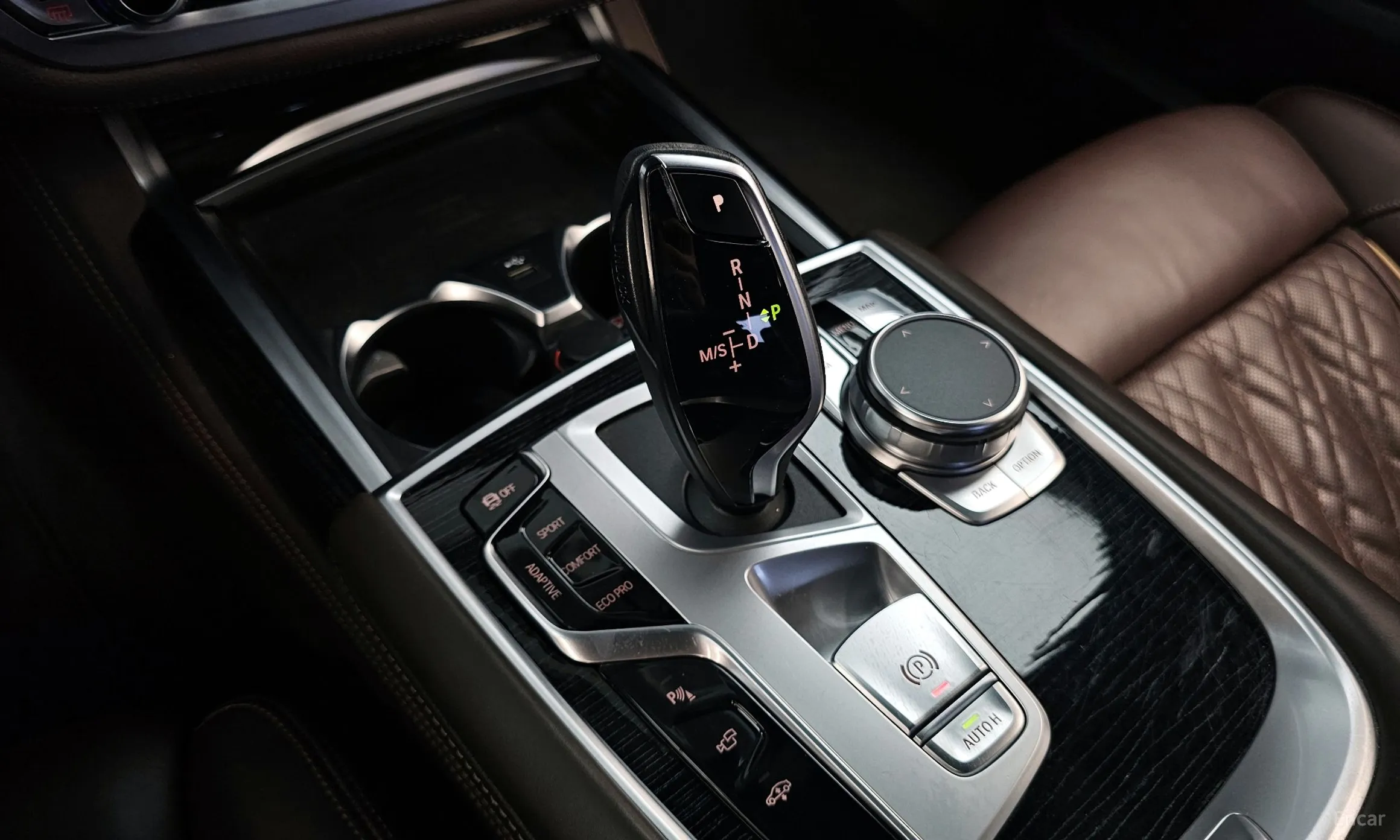 BMW 7 Series (G11) превью 9