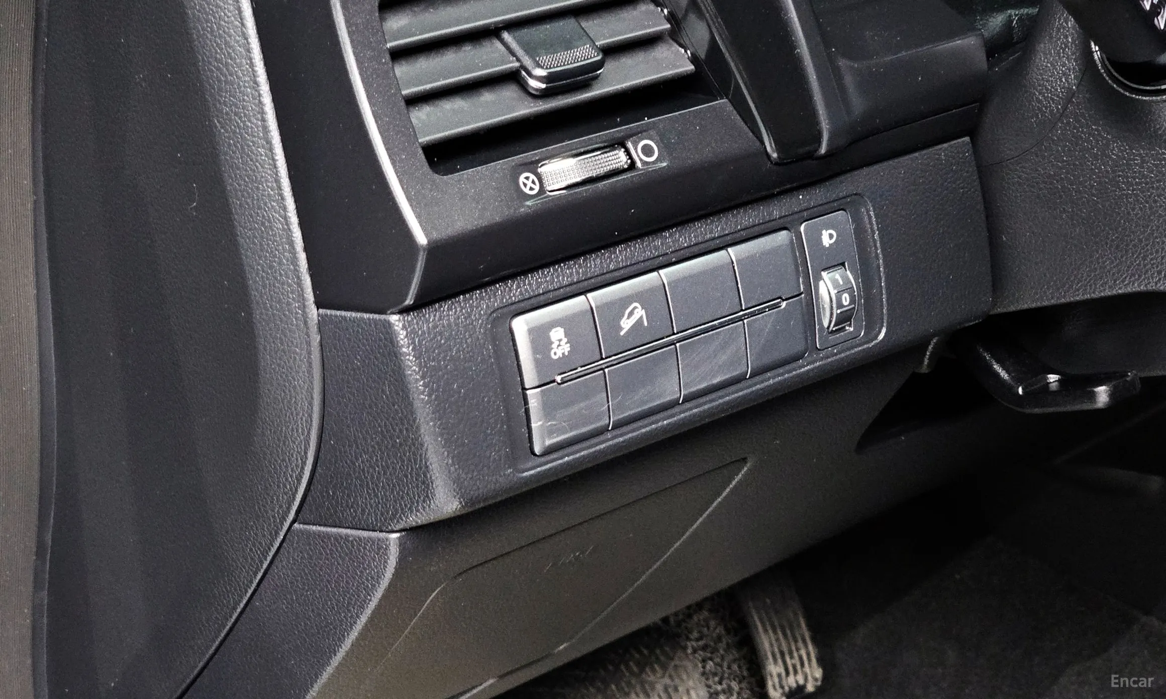 KG Mobility (SsangYong) Rexton Sports превью 14