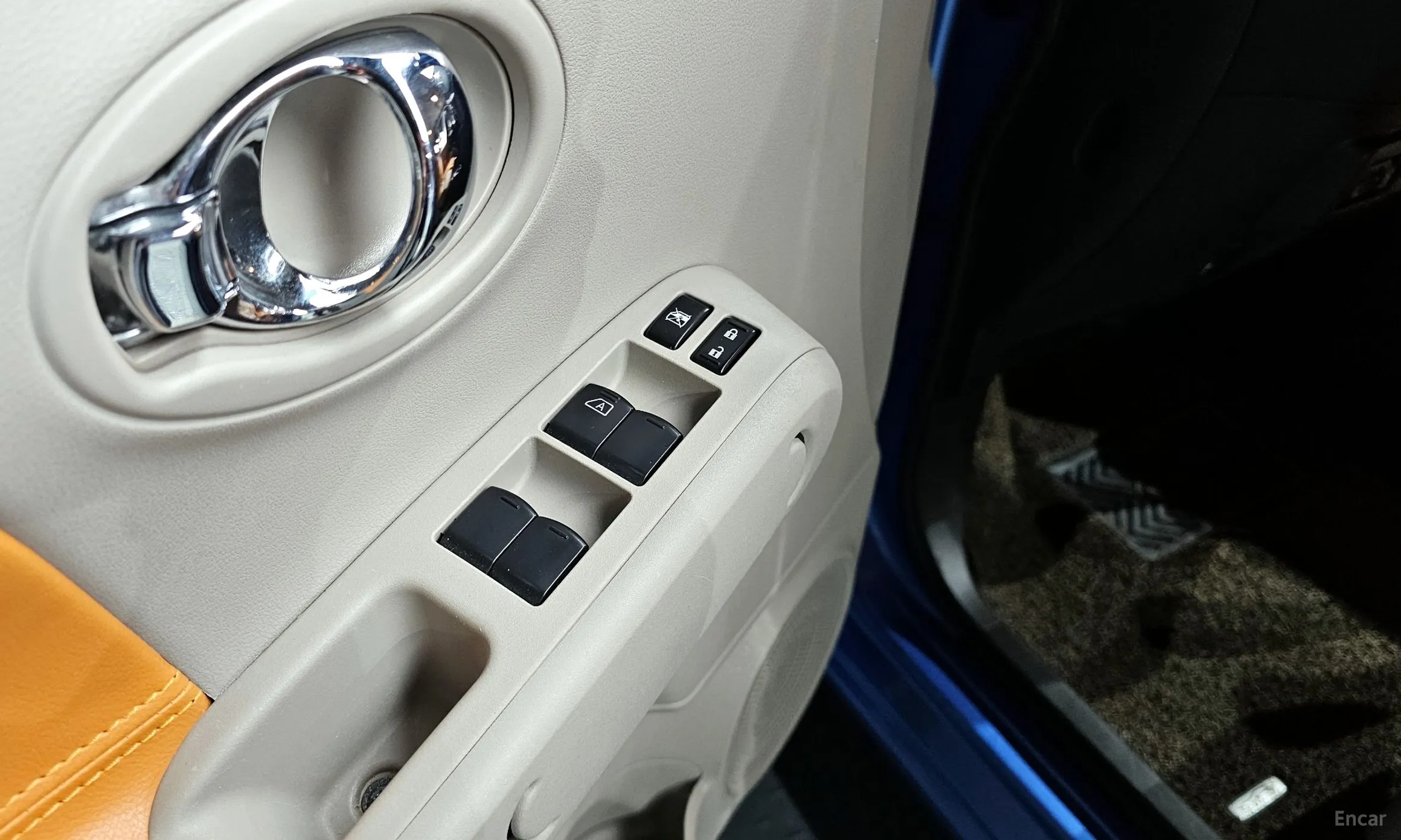 Nissan Cube превью 13