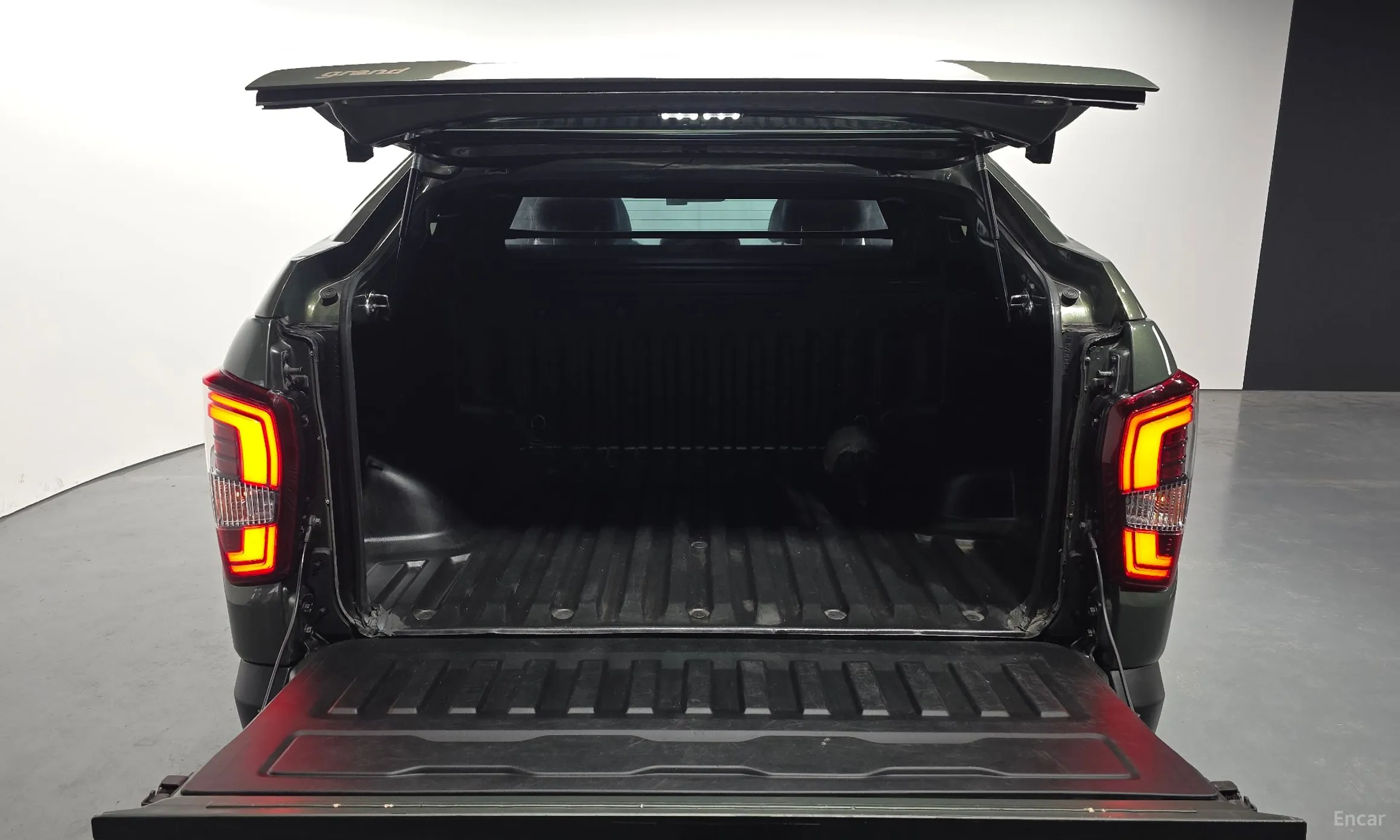 KG Mobility (SsangYong) Rexton Sports превью 20