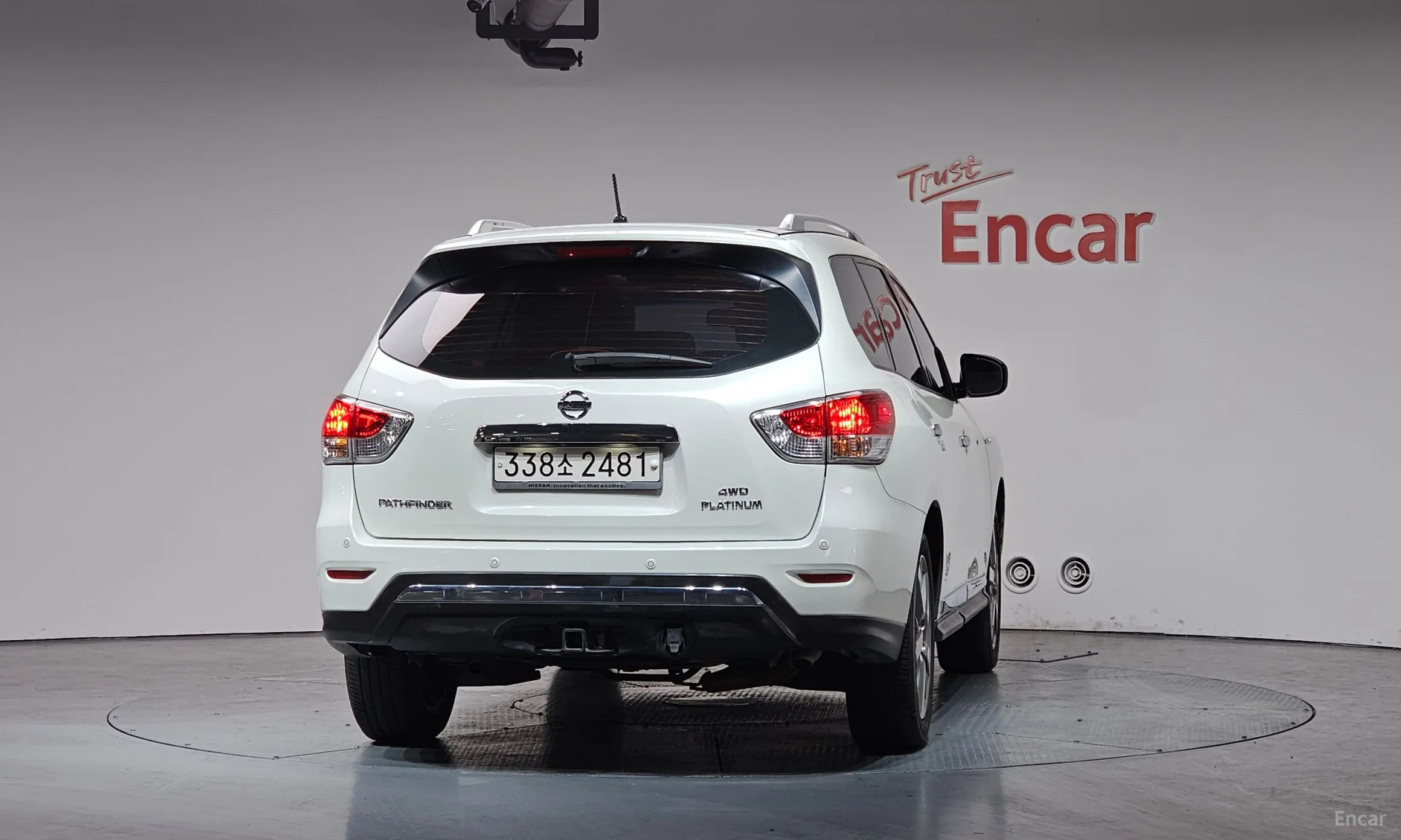 Nissan Pathfinder Gen 4 превью 4