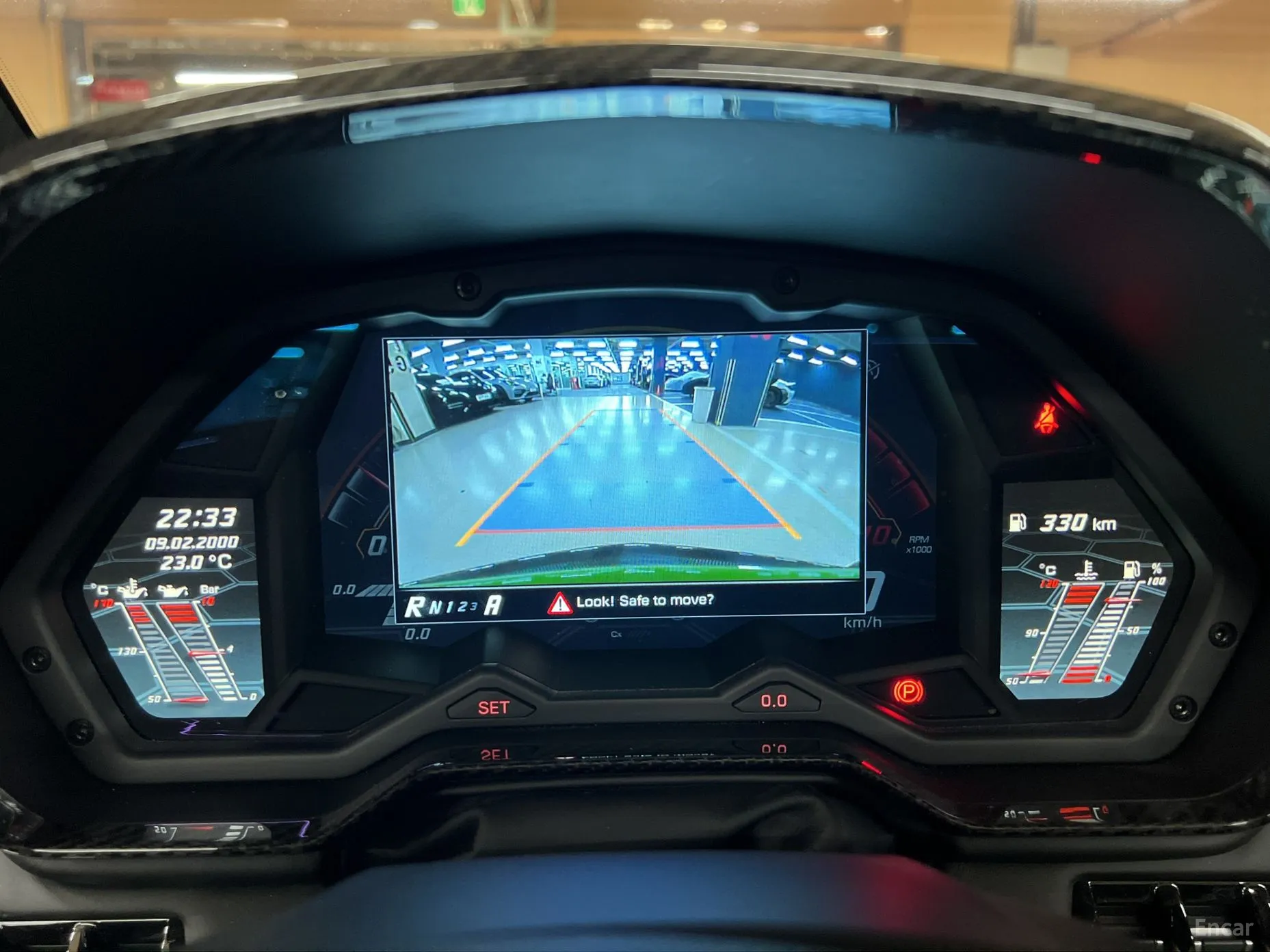 Lamborghini Aventador превью 12