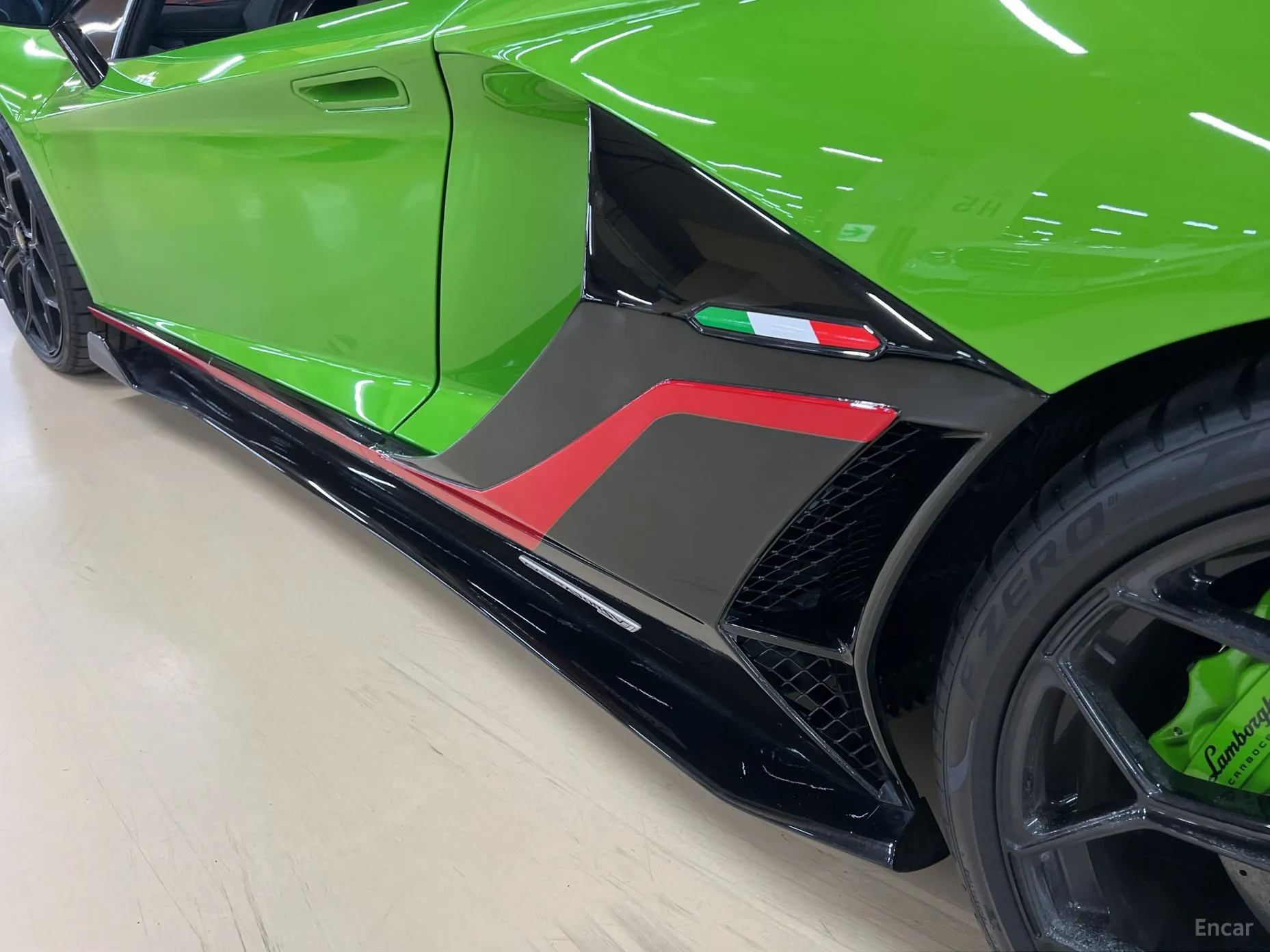 Lamborghini Aventador превью 16