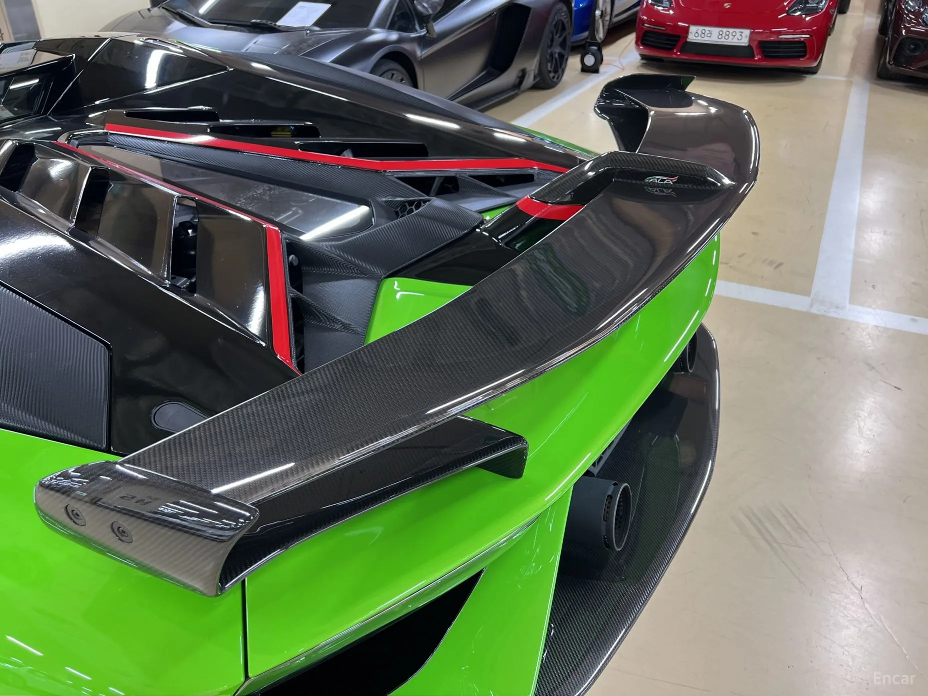 Lamborghini Aventador превью 17