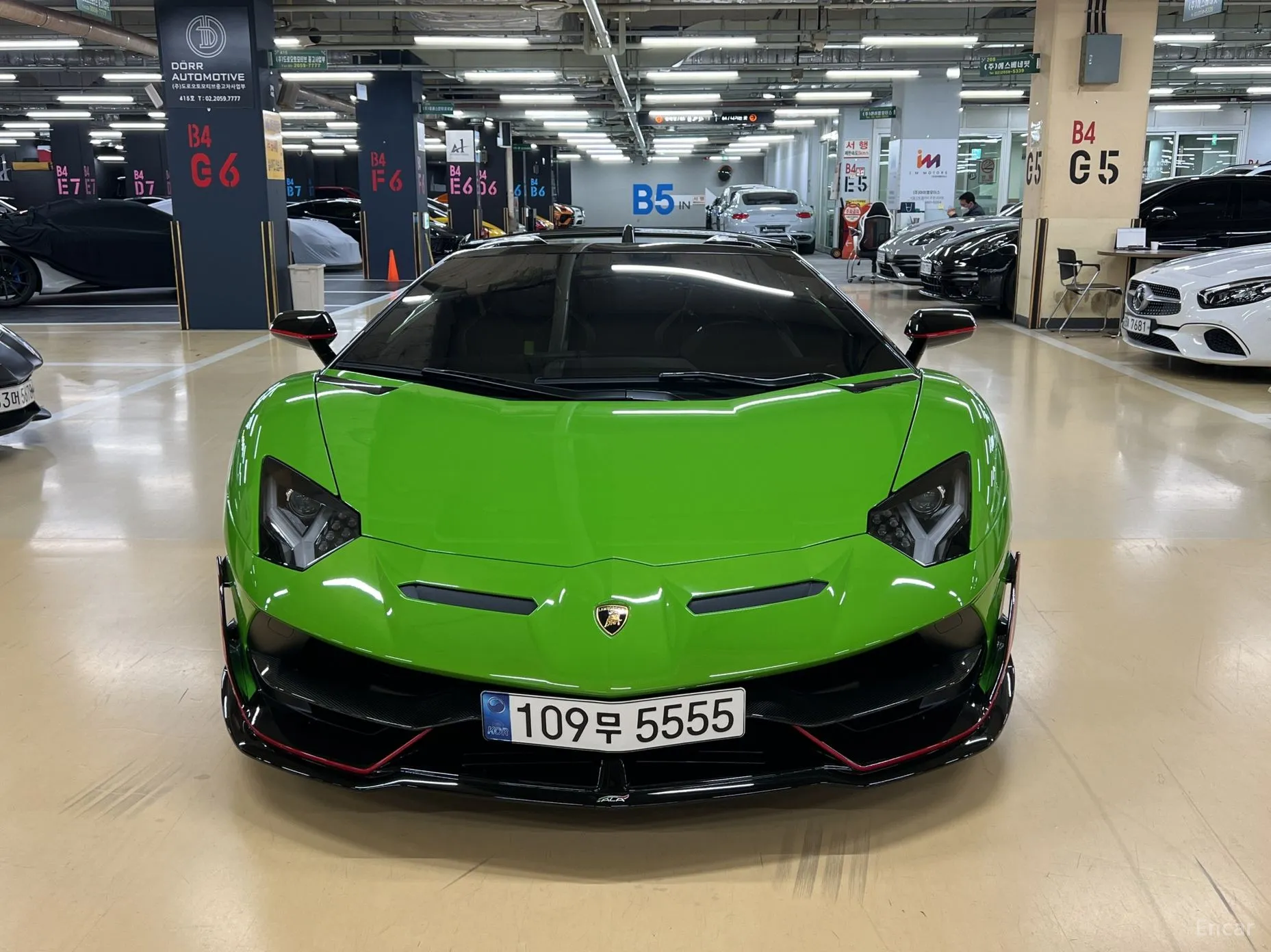 Lamborghini Aventador превью 3