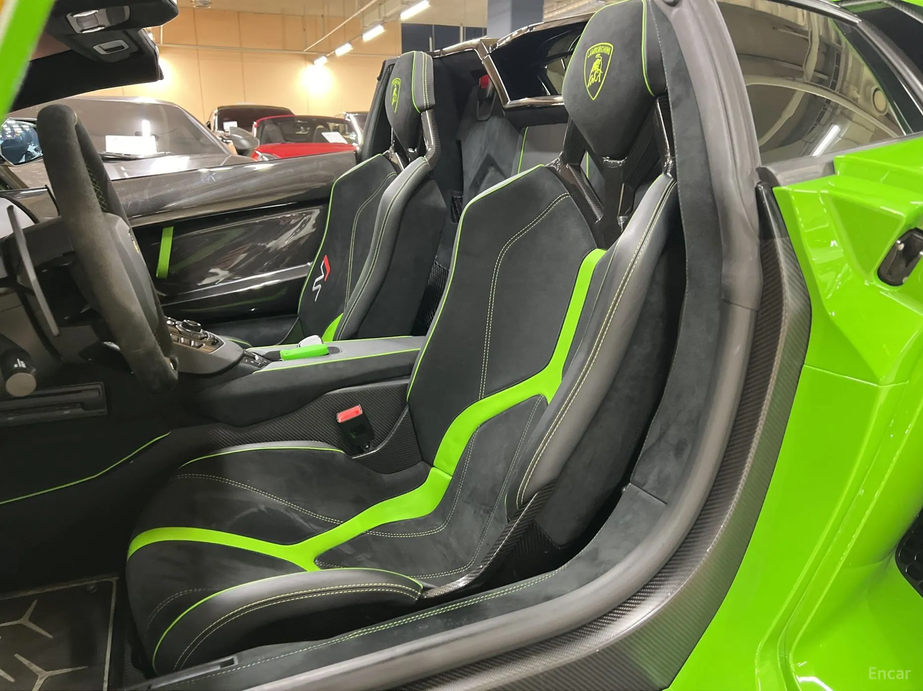 Lamborghini Aventador превью 9