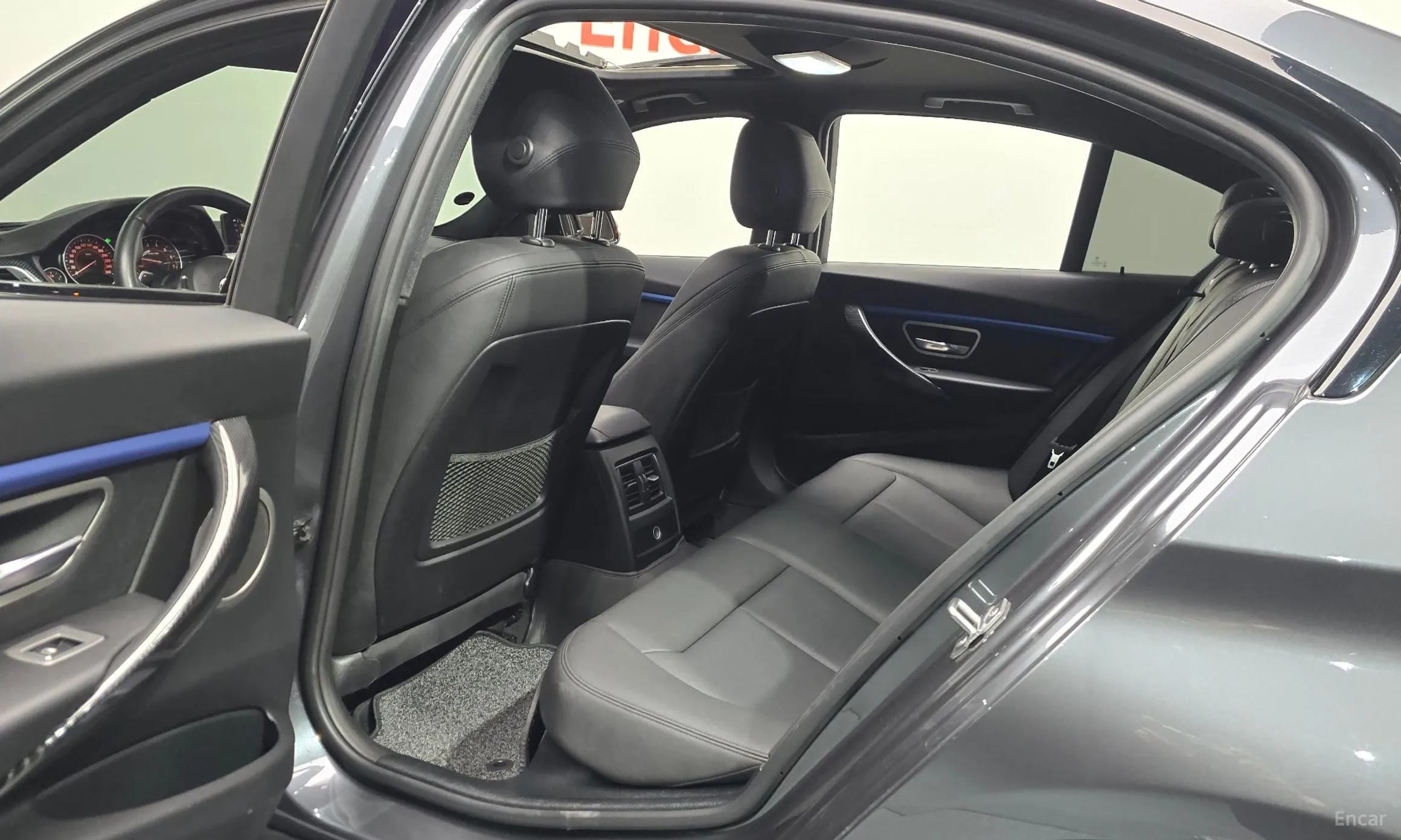 BMW 3 Series (F30) превью 11