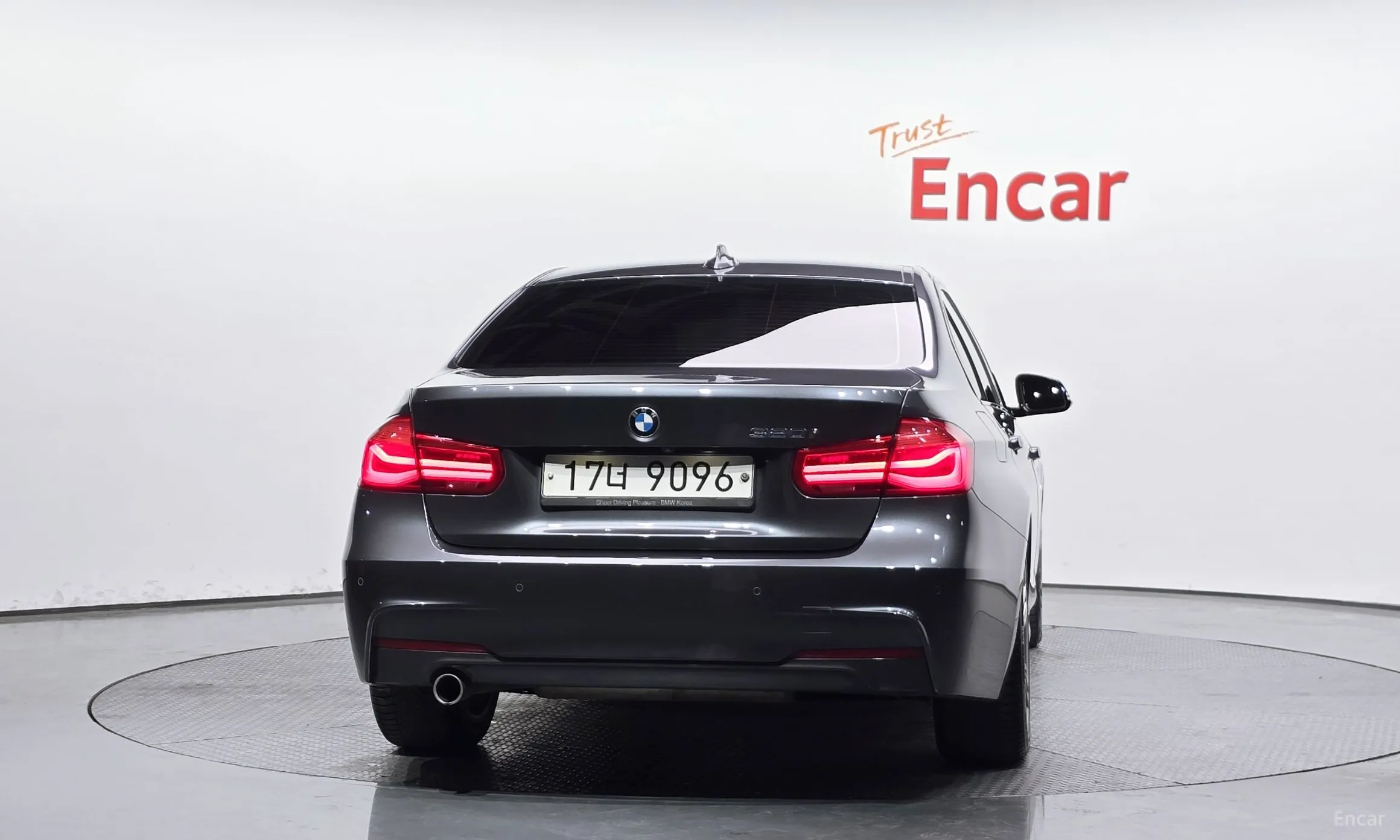 BMW 3 Series (F30) превью 4