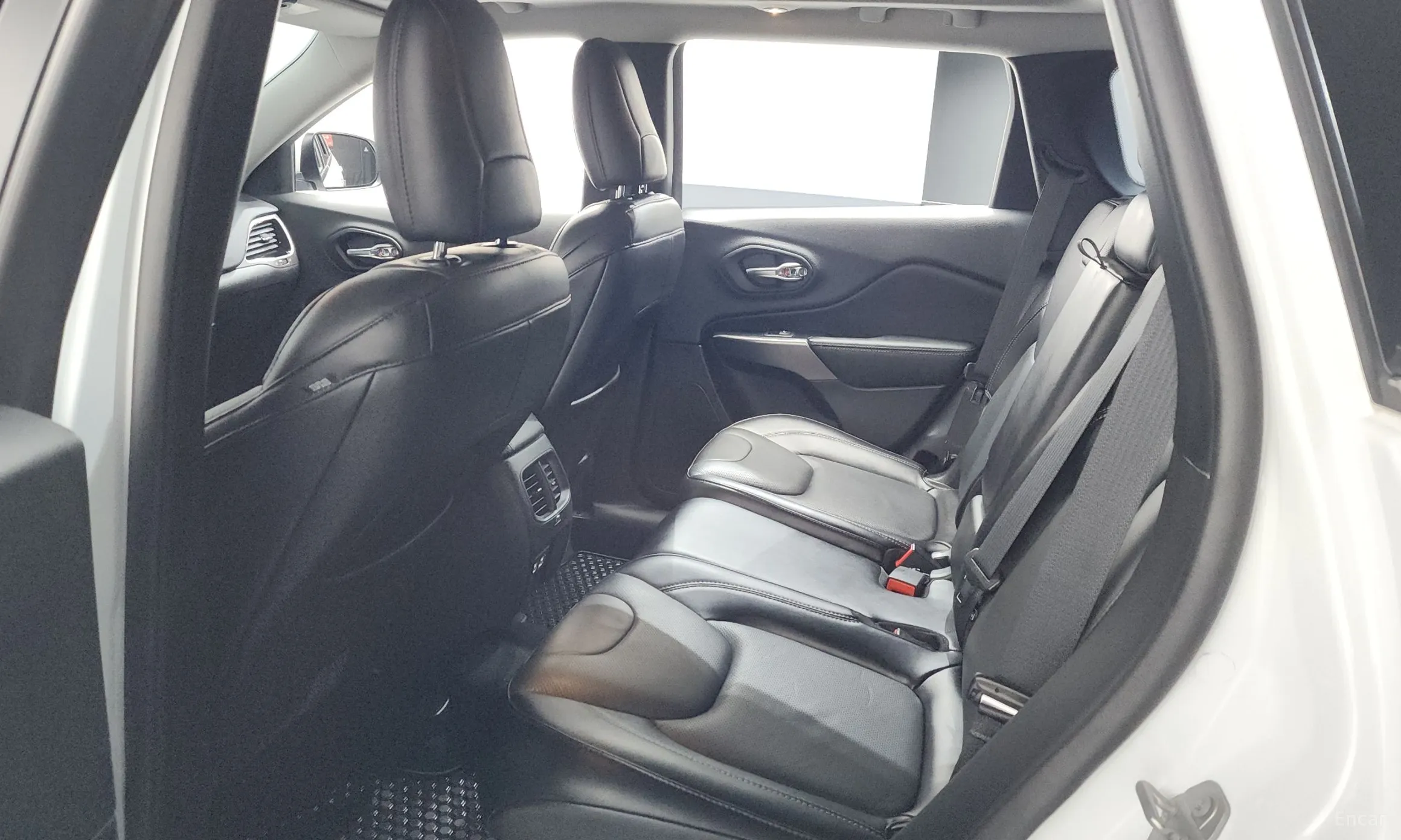 Jeep Cherokee (KL) превью 11