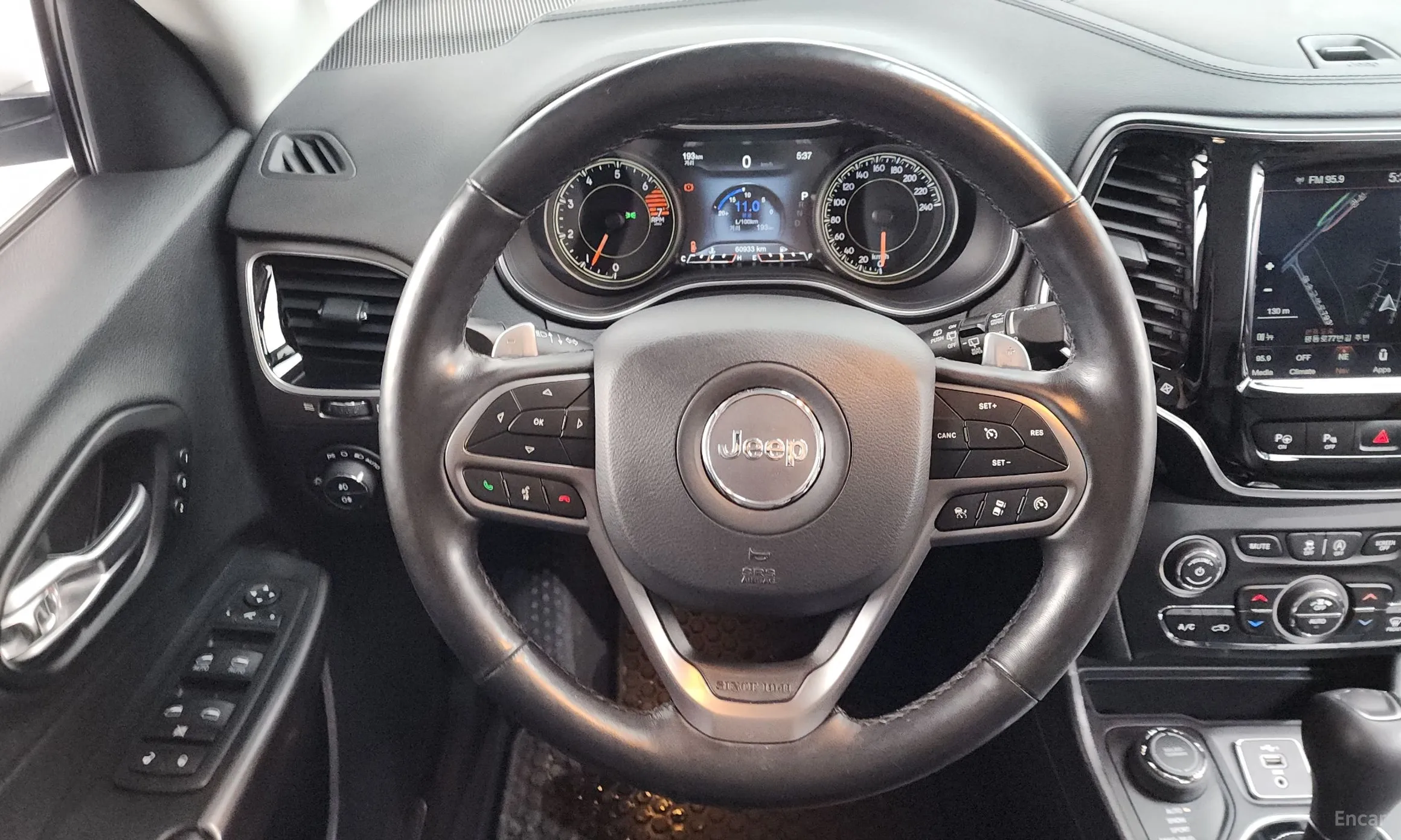 Jeep Cherokee (KL) превью 13