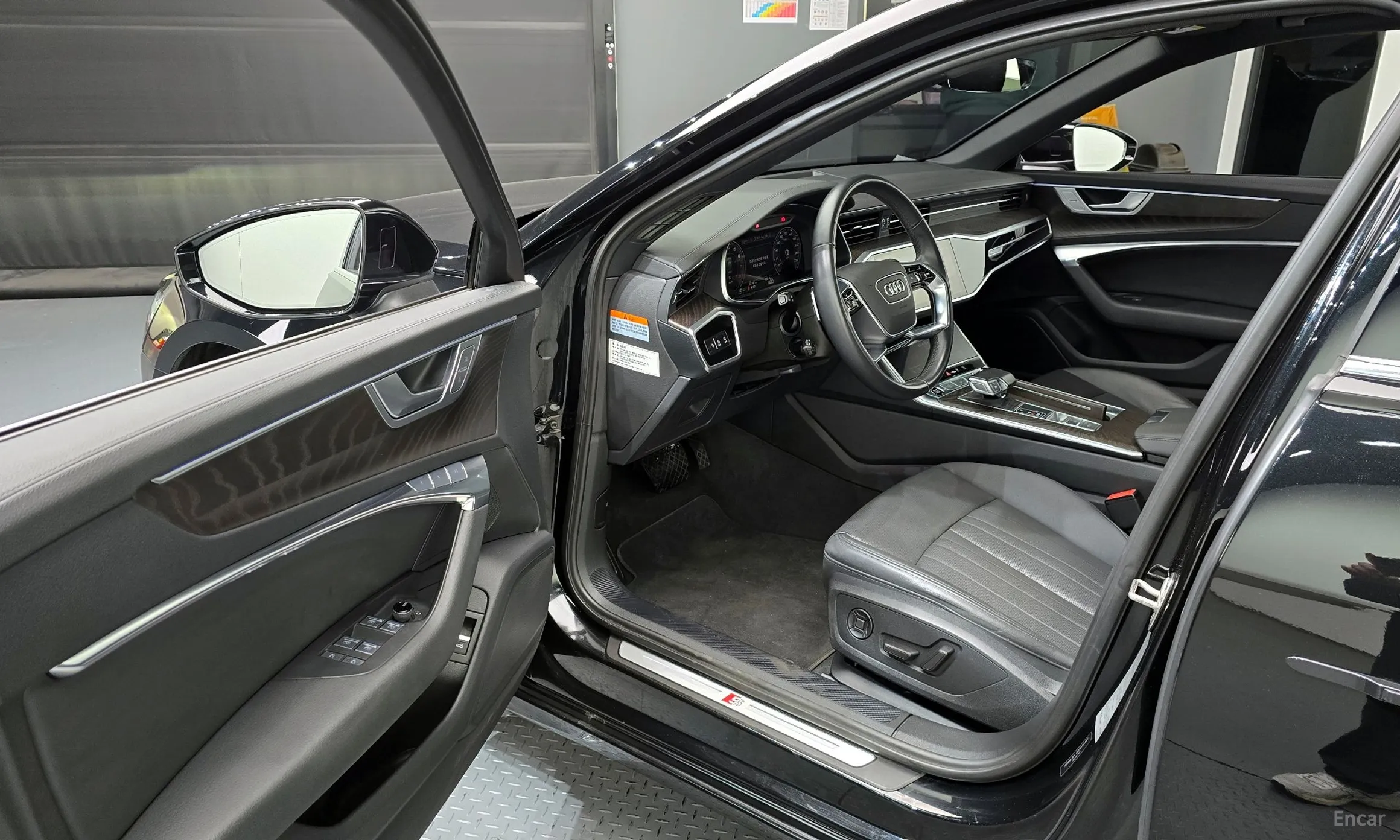 Audi A6 (C8) превью 10
