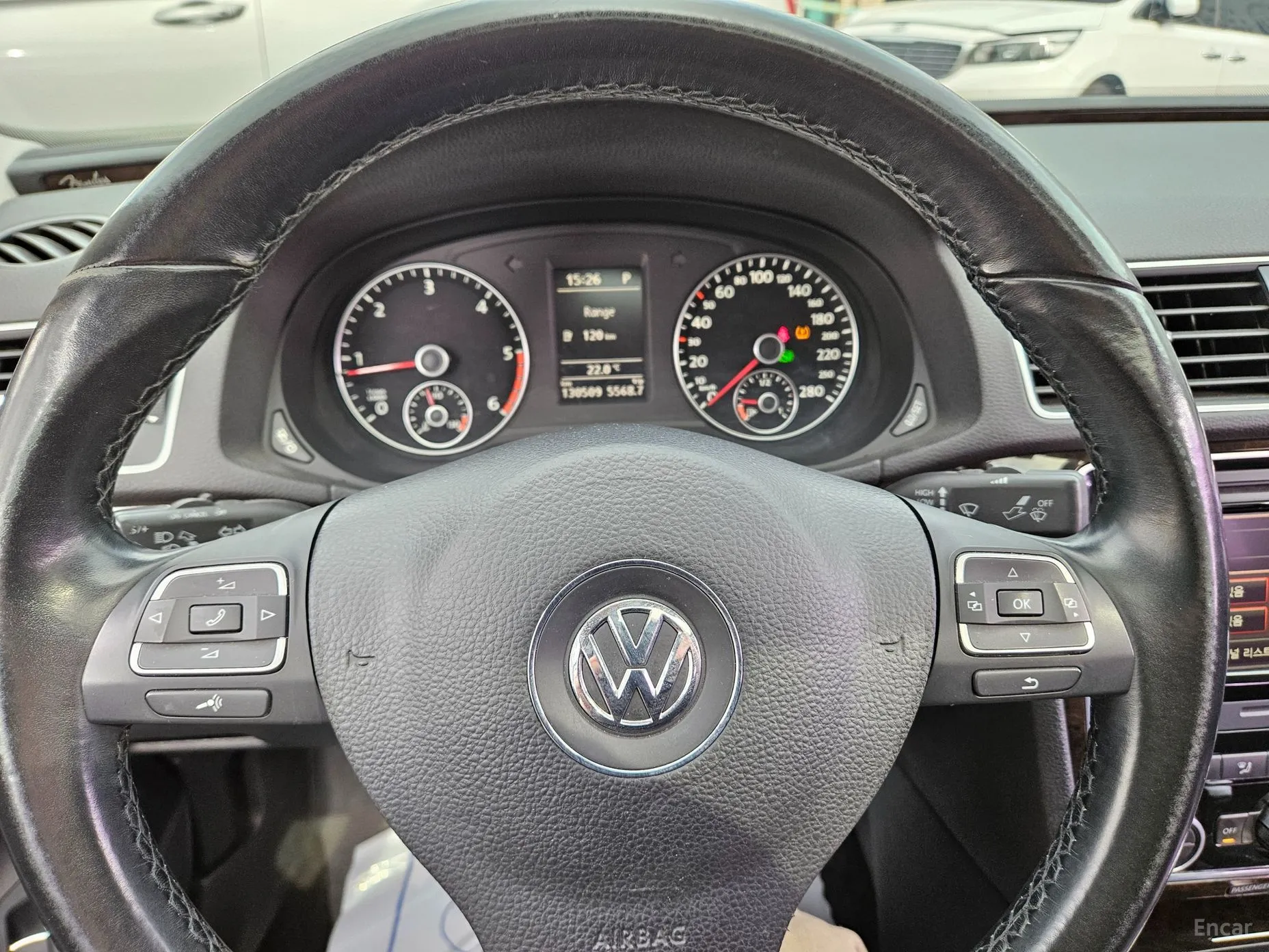 Volkswagen The New Passat превью 16