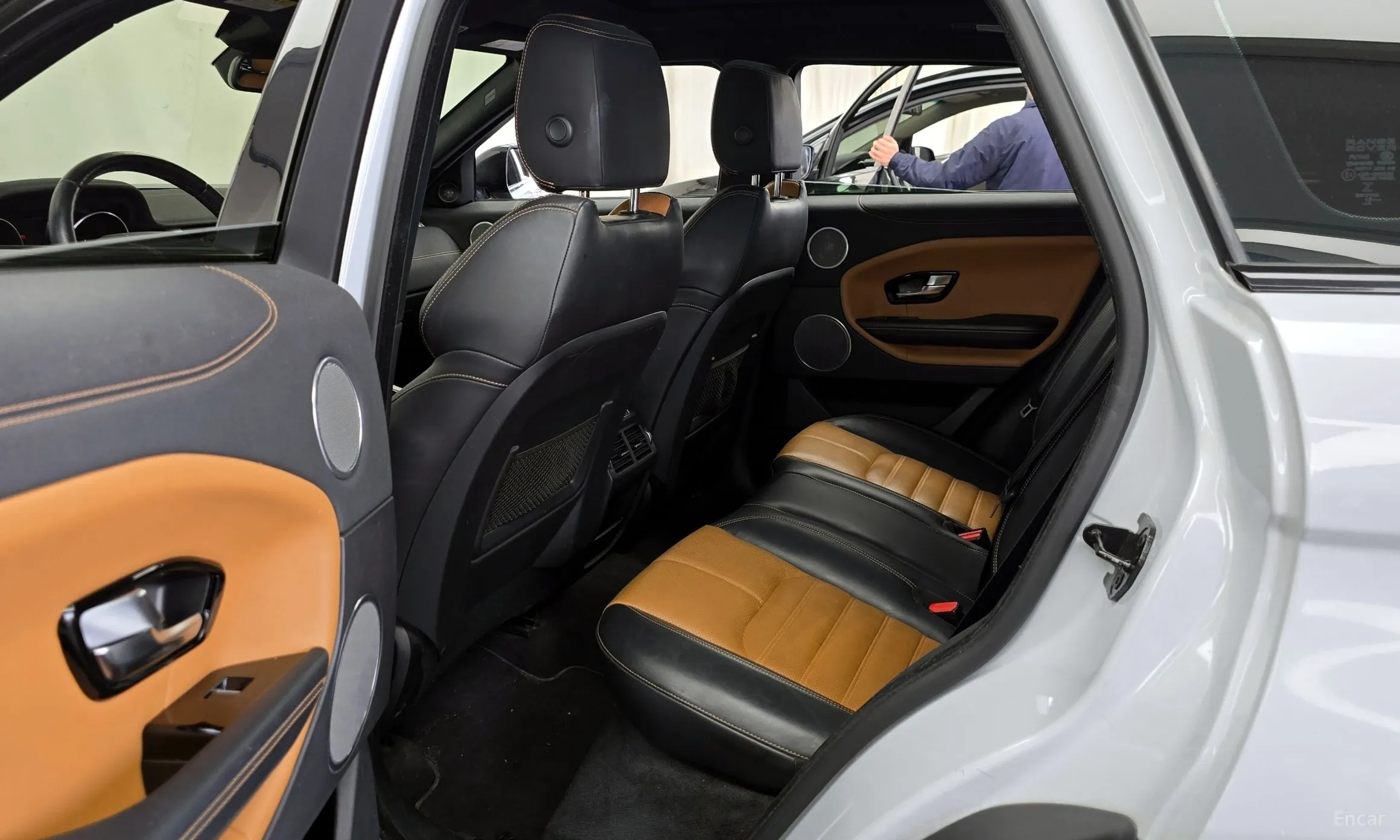 Land Rover Range Rover Evoque превью 11