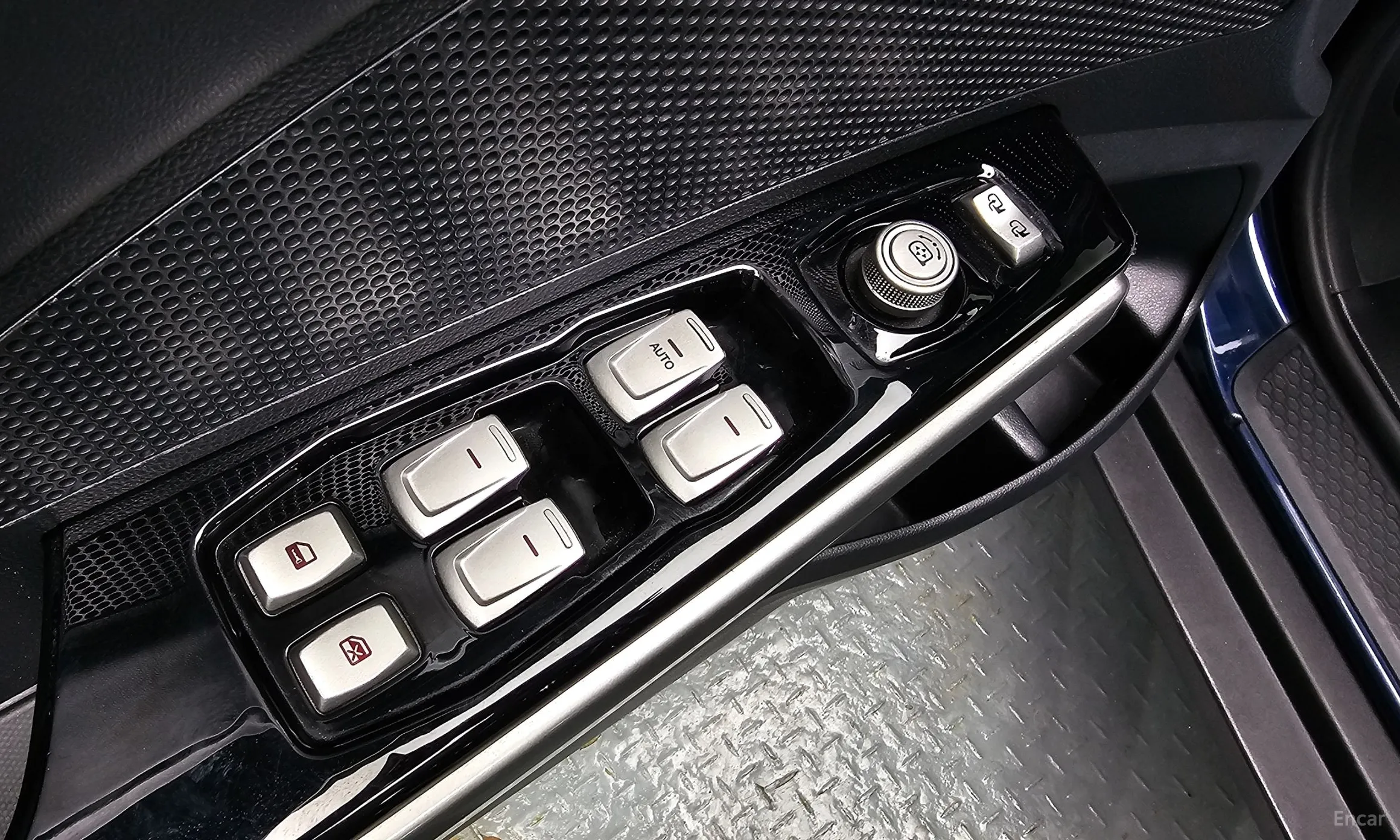 KG Mobility (SsangYong) Tivoli, Lazio превью 12