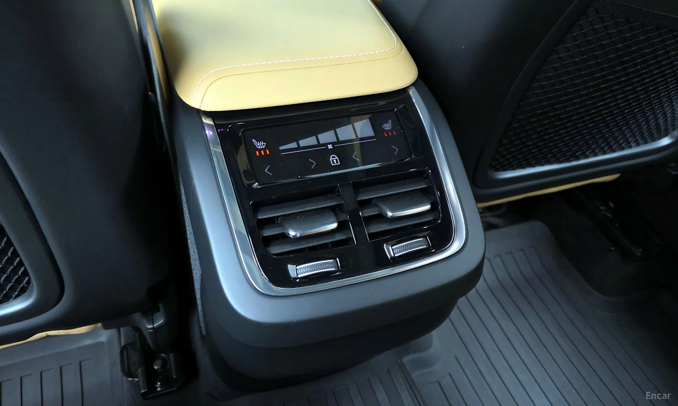 Volvo XC60 Gen 2 превью 18