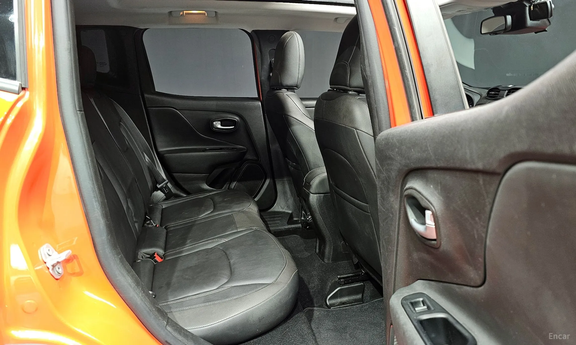 Jeep Renegade превью 12
