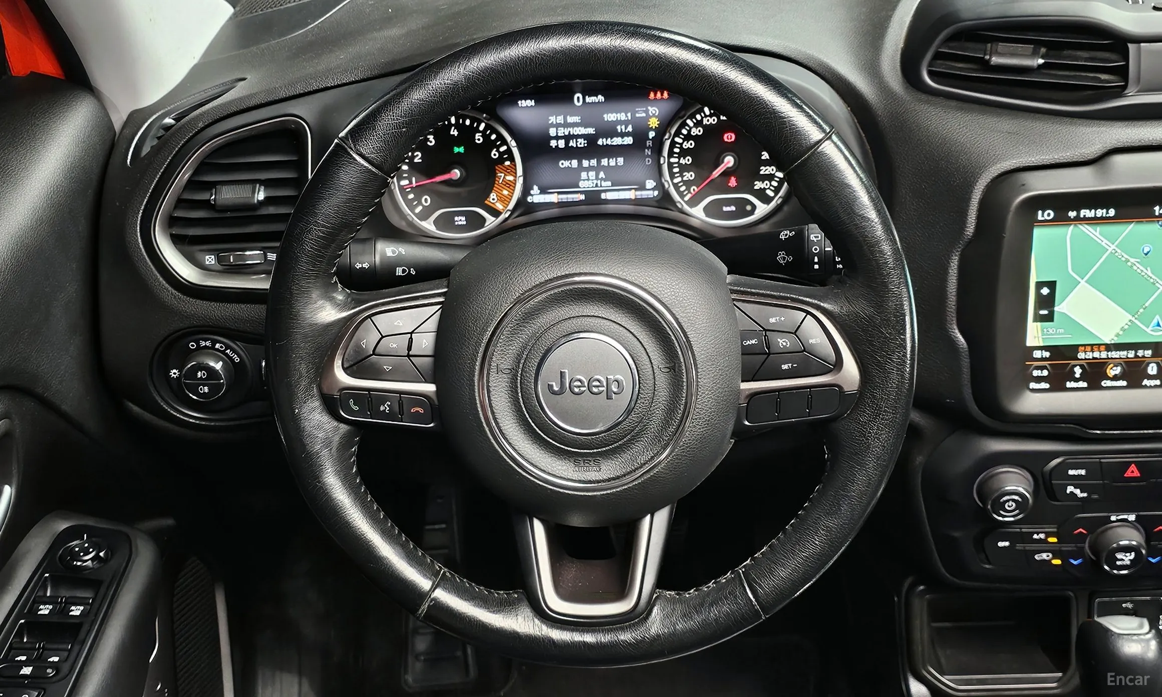 Jeep Renegade превью 15